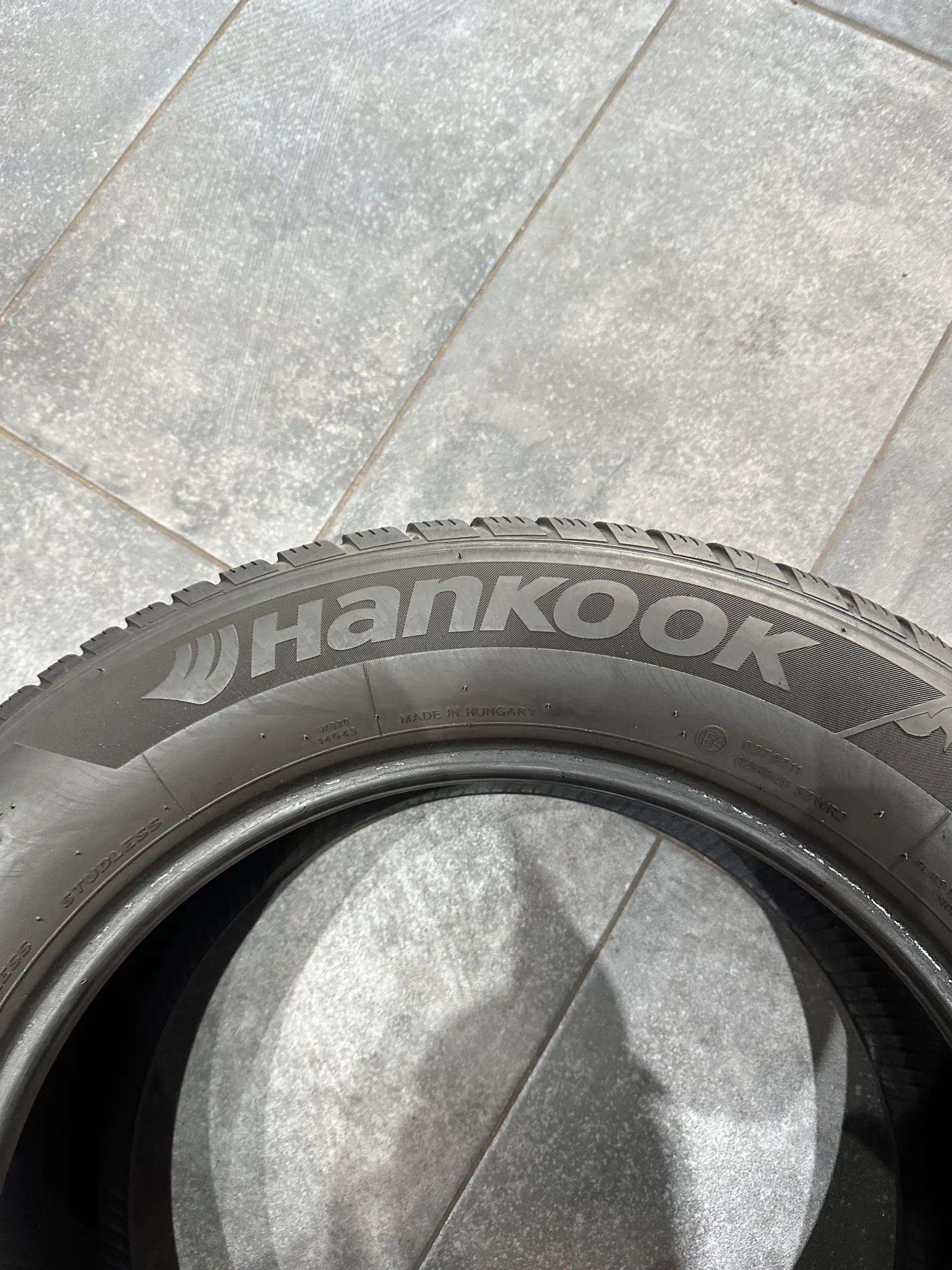 4x Winterreifen 225/60 R17 99H Hankook 2015 5,6mm