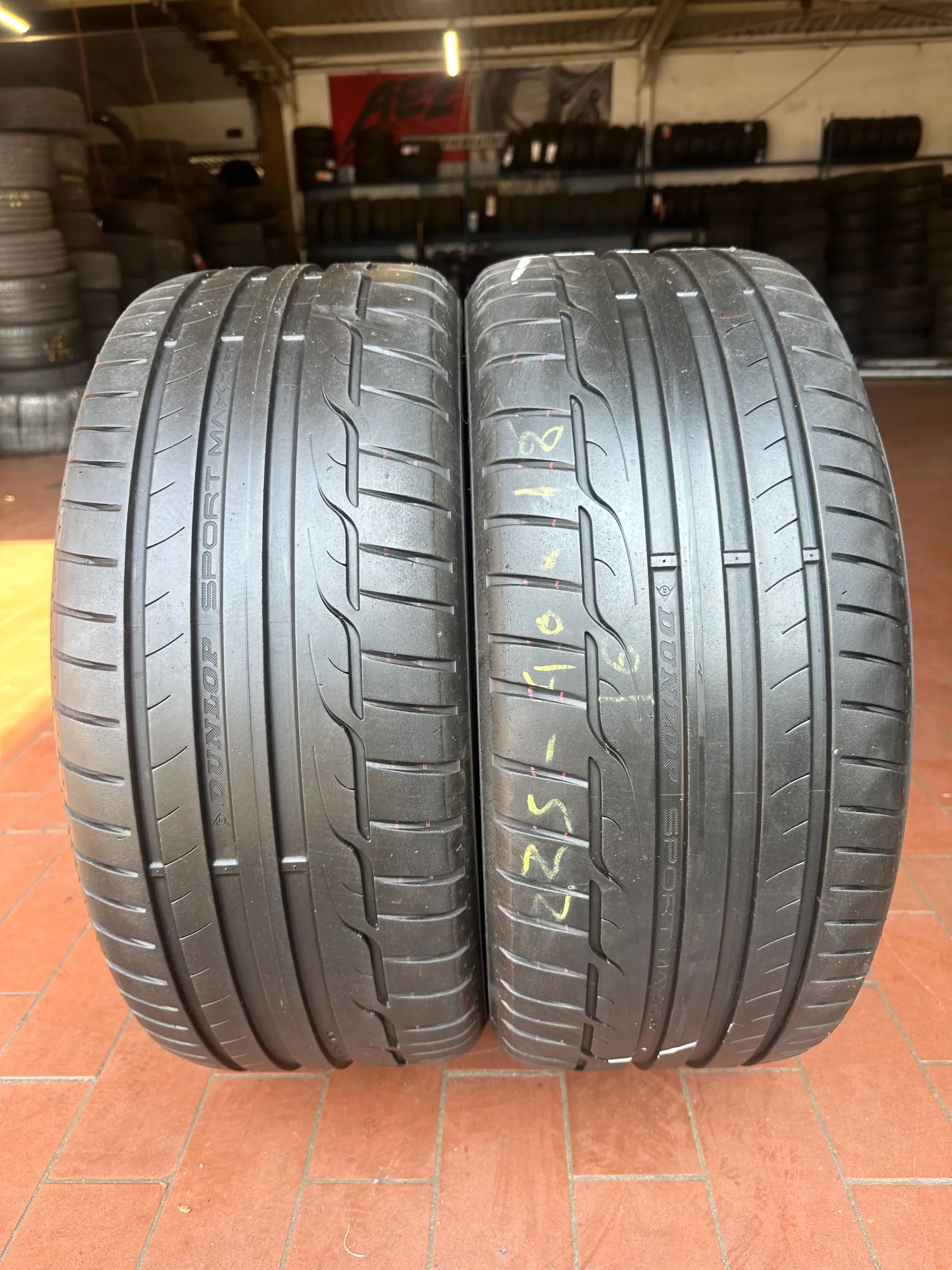 2x Sommerreifen 225/40 R18 92Y Dunlop Sport Maxx 2016 6mm