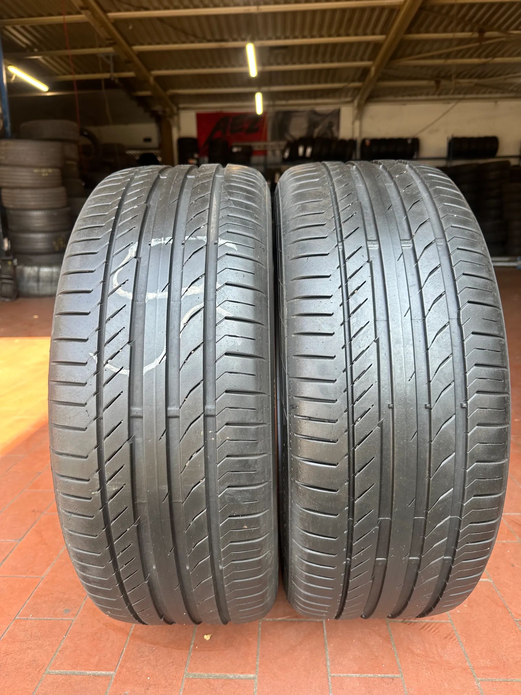 2x Sommerreifen 235/45 R19 99V Continental ContiSportContact 2018 5,8mm