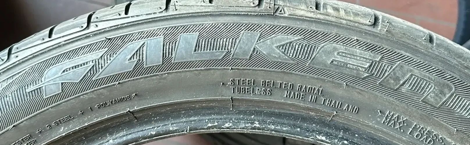 2x Sommerreifen 215/50 R18 92W Falken 2019 7mm