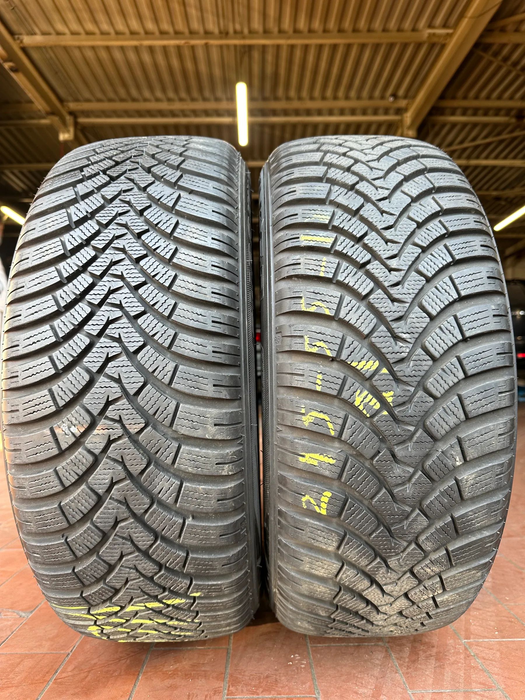 2x Winterreifen 215/55 R17 98V Falken 2021 8mm