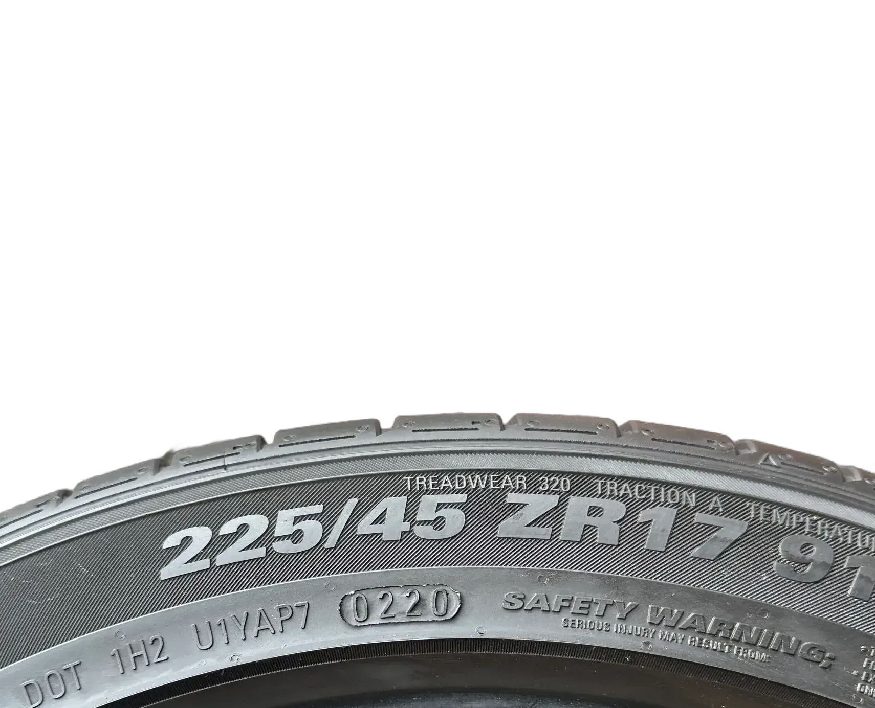 2x Sommerreifen 225/45 R17 91W Kumho 2020 6,7mm
