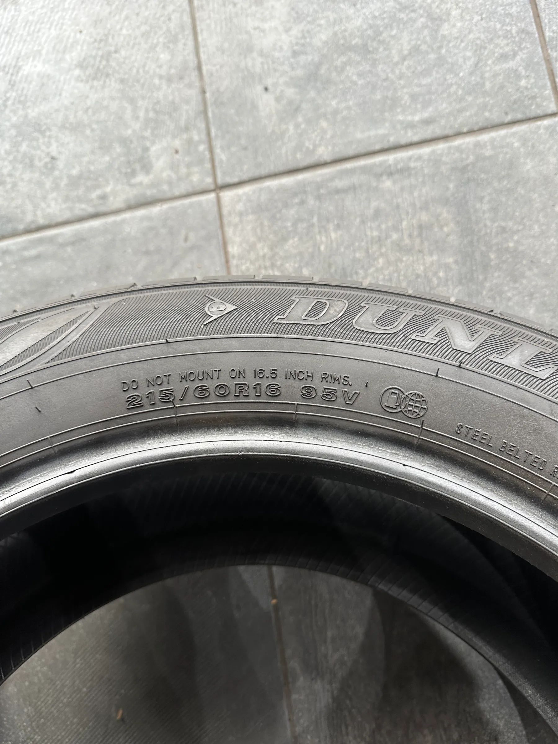 2x Sommerreifen 215/60 R16 95V Dunlop 2017 7mm