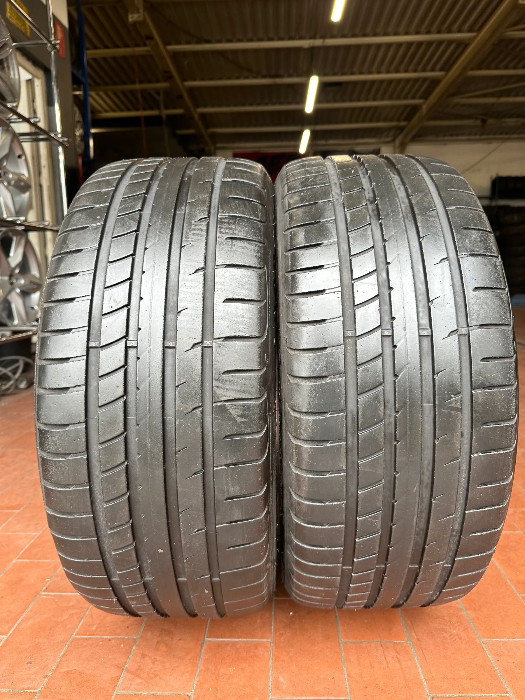 2x Sommerreifen 245/40 R20 99Y Goodyear EAGLE F1 2018 6mm