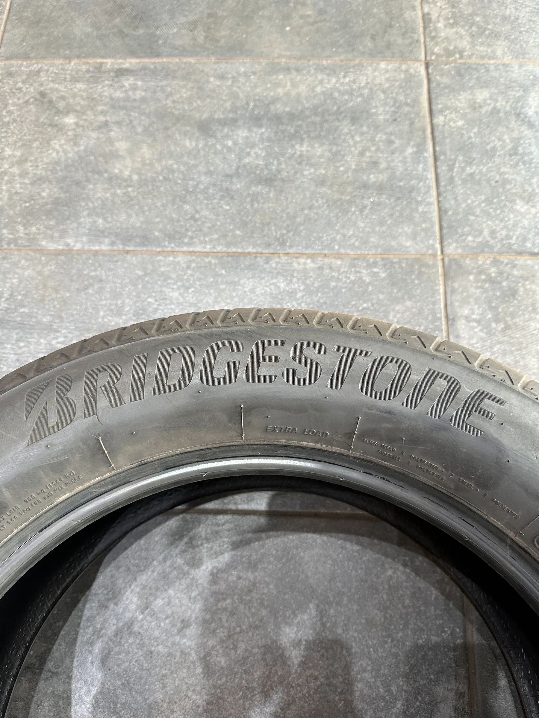 2x Sommerreifen 225/60 R18 104W Bridgestone 2018 5,7mm
