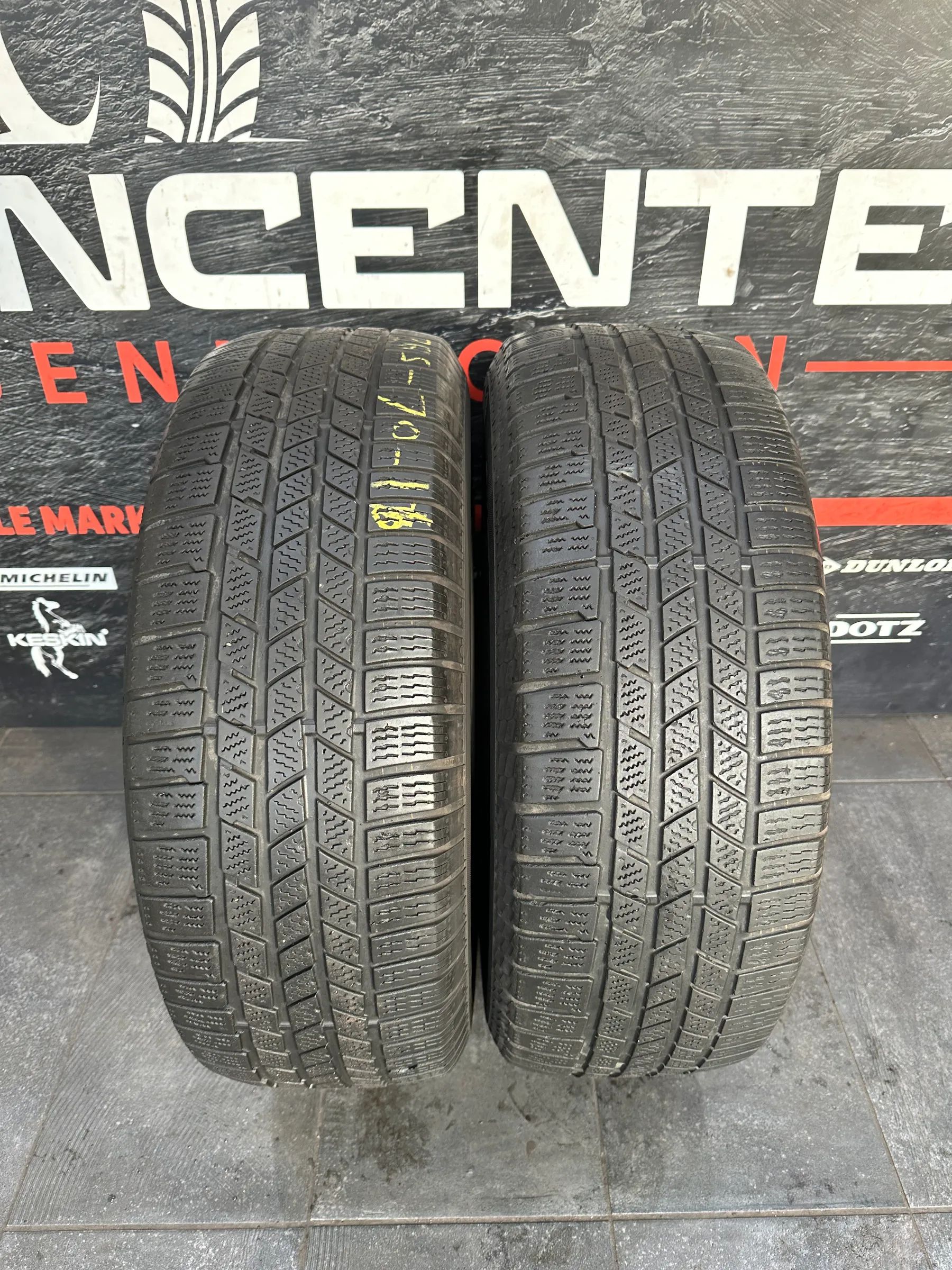 2x Winterreifen 265/70 R16 112T Continental 2016 4mm