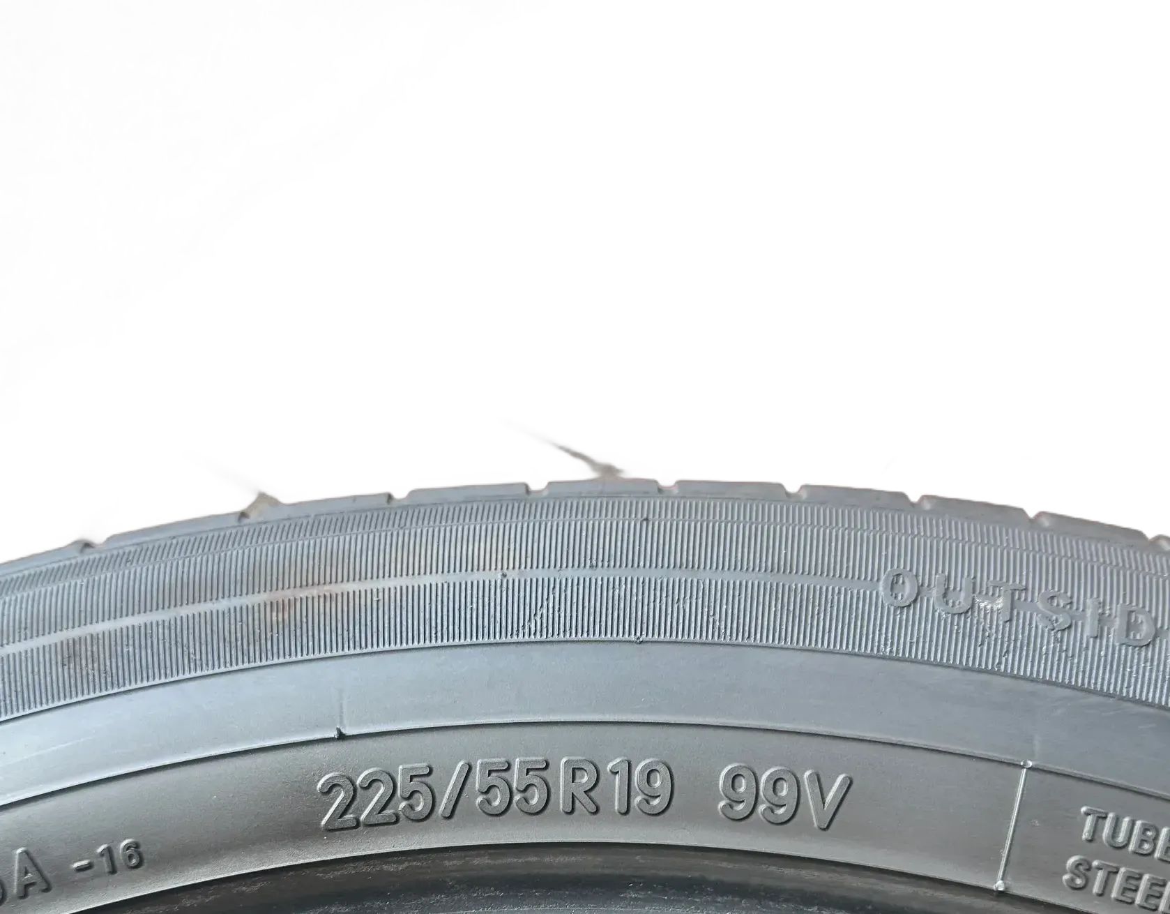 2x Sommerreifen 225/55 R19 99V Toyo 2018 7,2mm