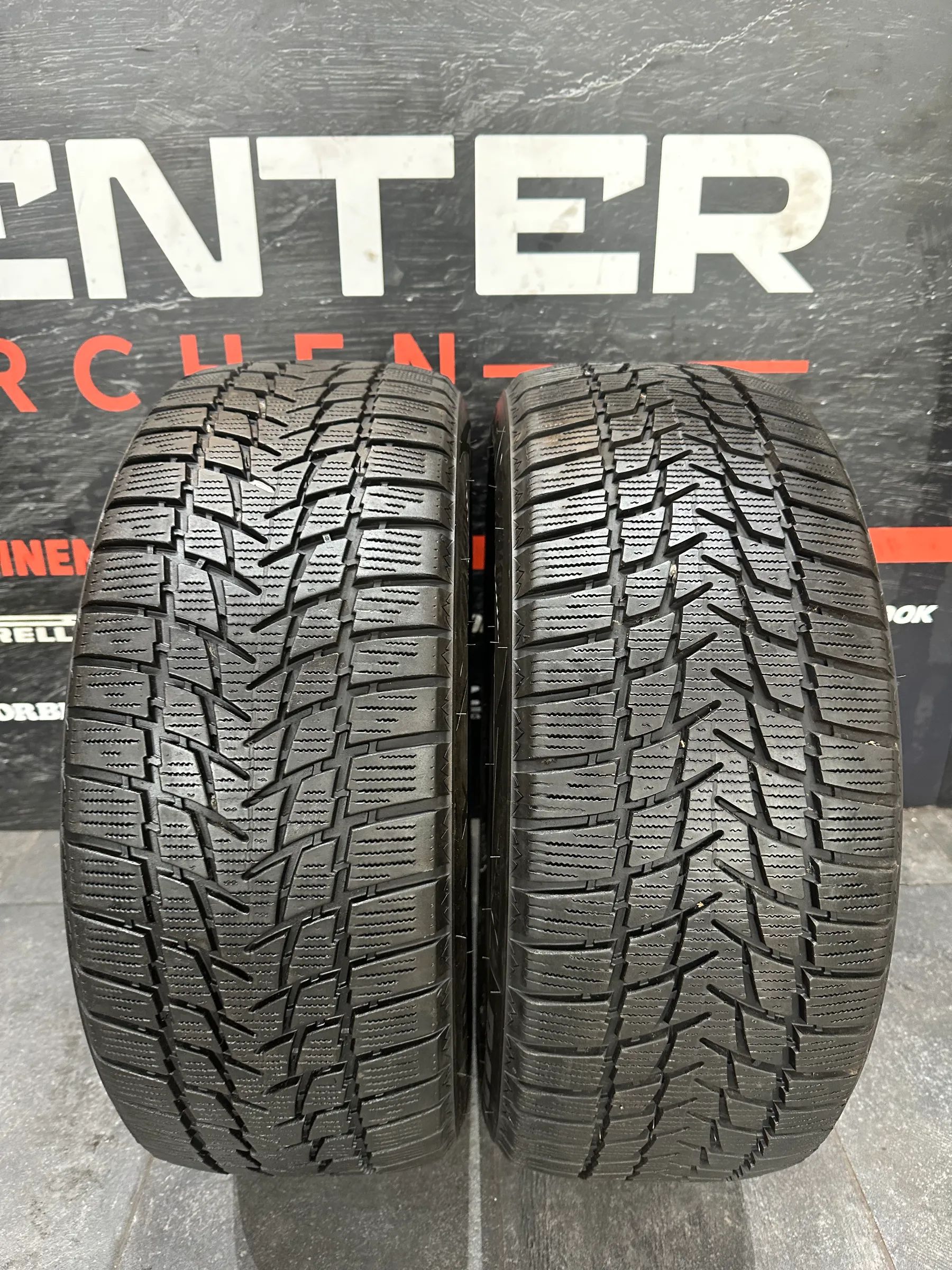 2x Winterreifen 215/55 R17 94V Radar 2020 6,5mm