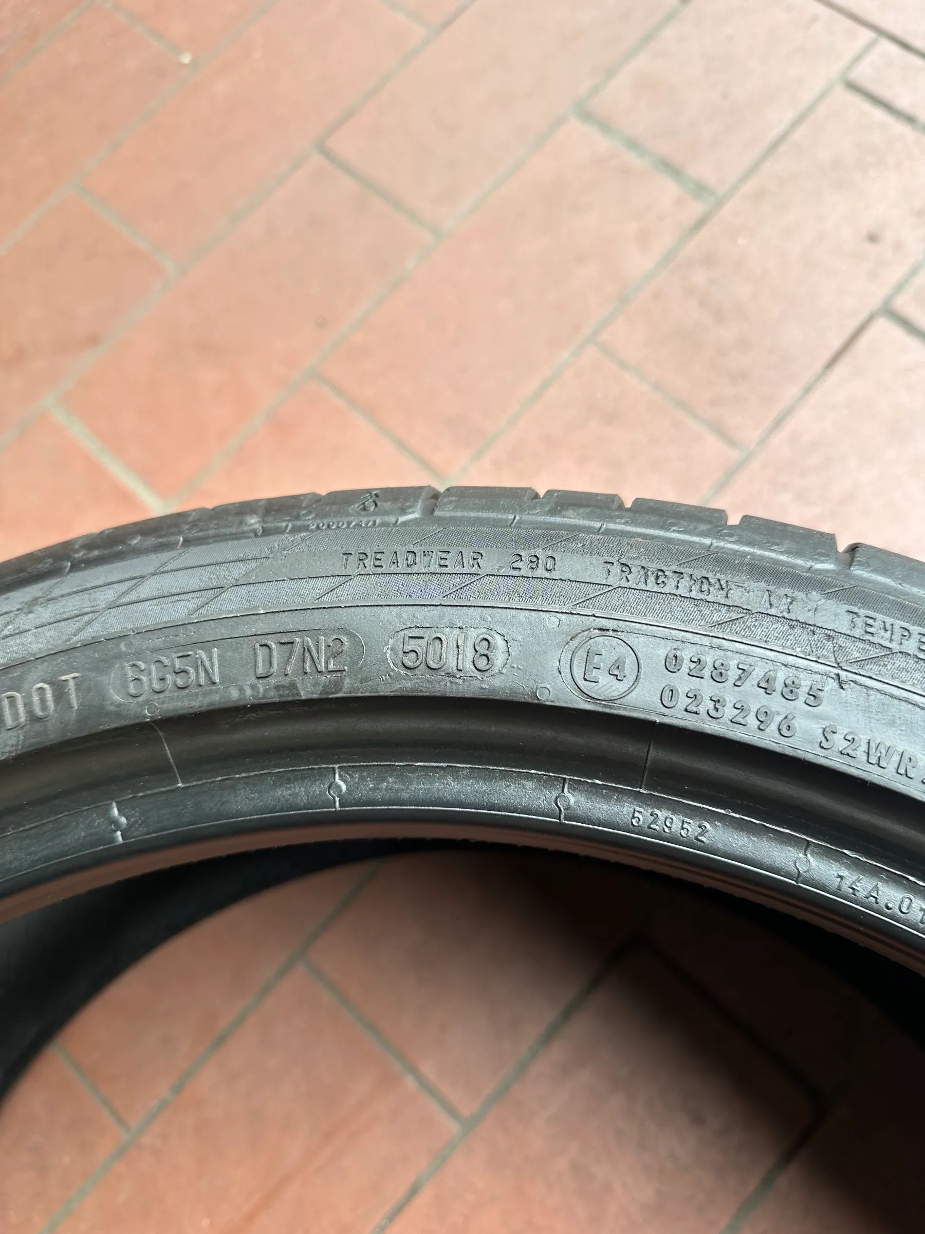 2x Sommerreifen 225/40 R18 92W Continental ContiSportContact5 2018 4,5mm