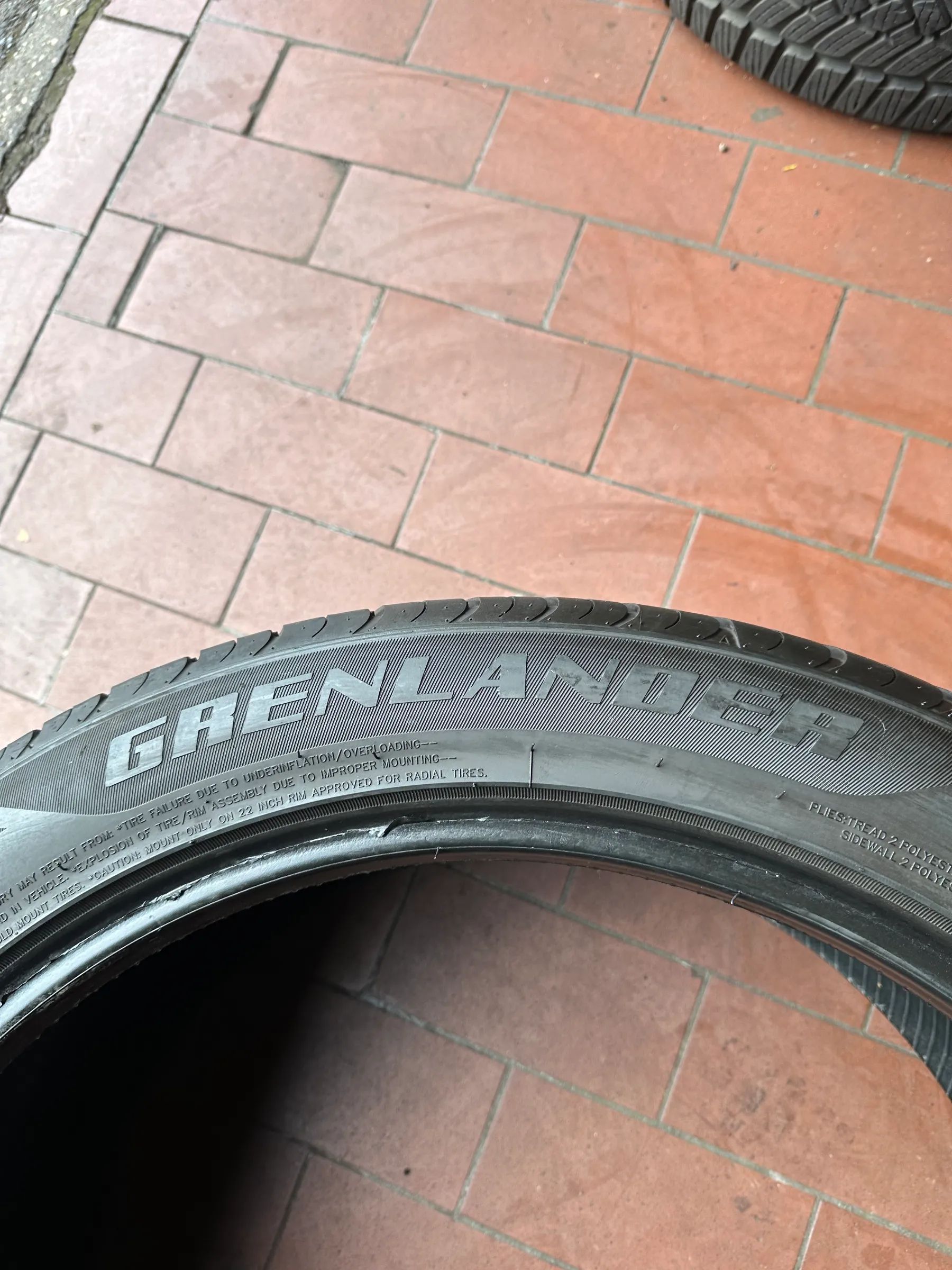 2x Sommerreifen 295/40 R22 112VXL Grenlander 2022 4,2mm