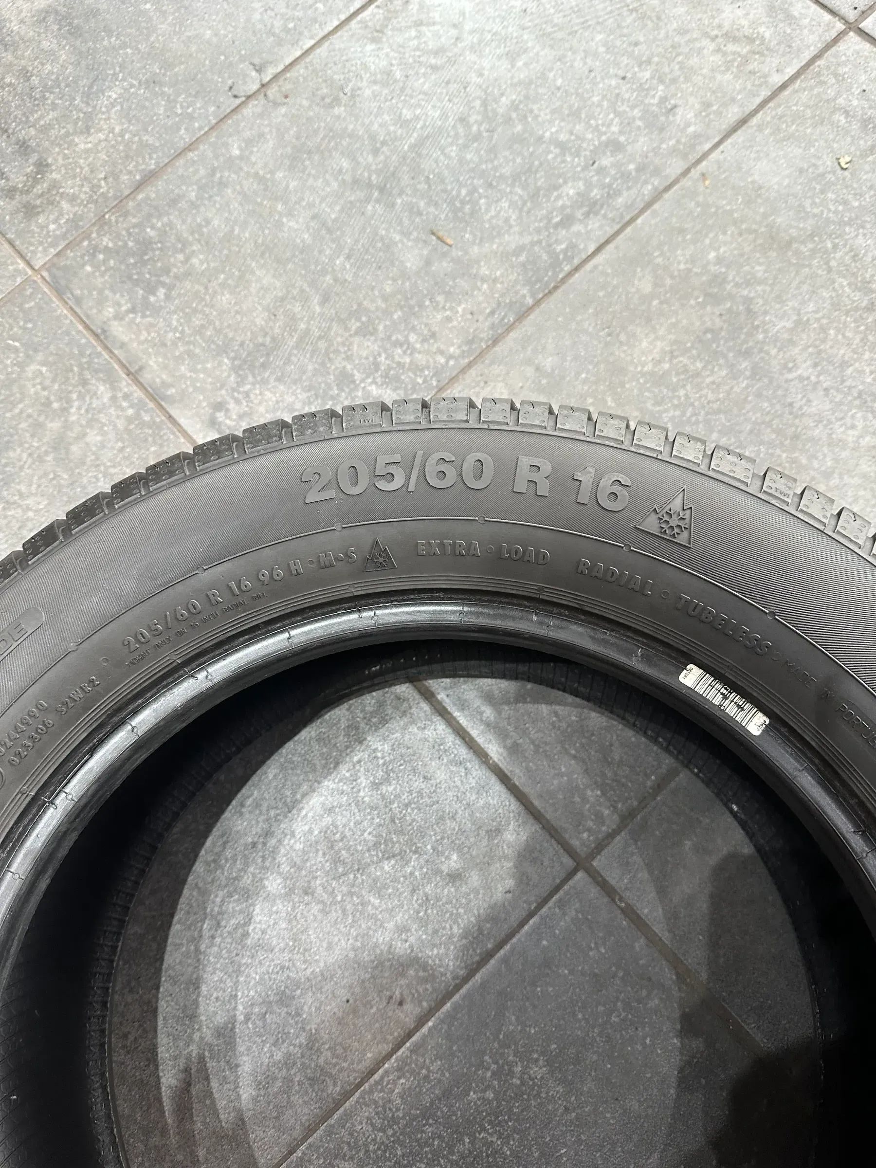 2x Winterreifen 205/60 R16 96H Continental 2014 6mm