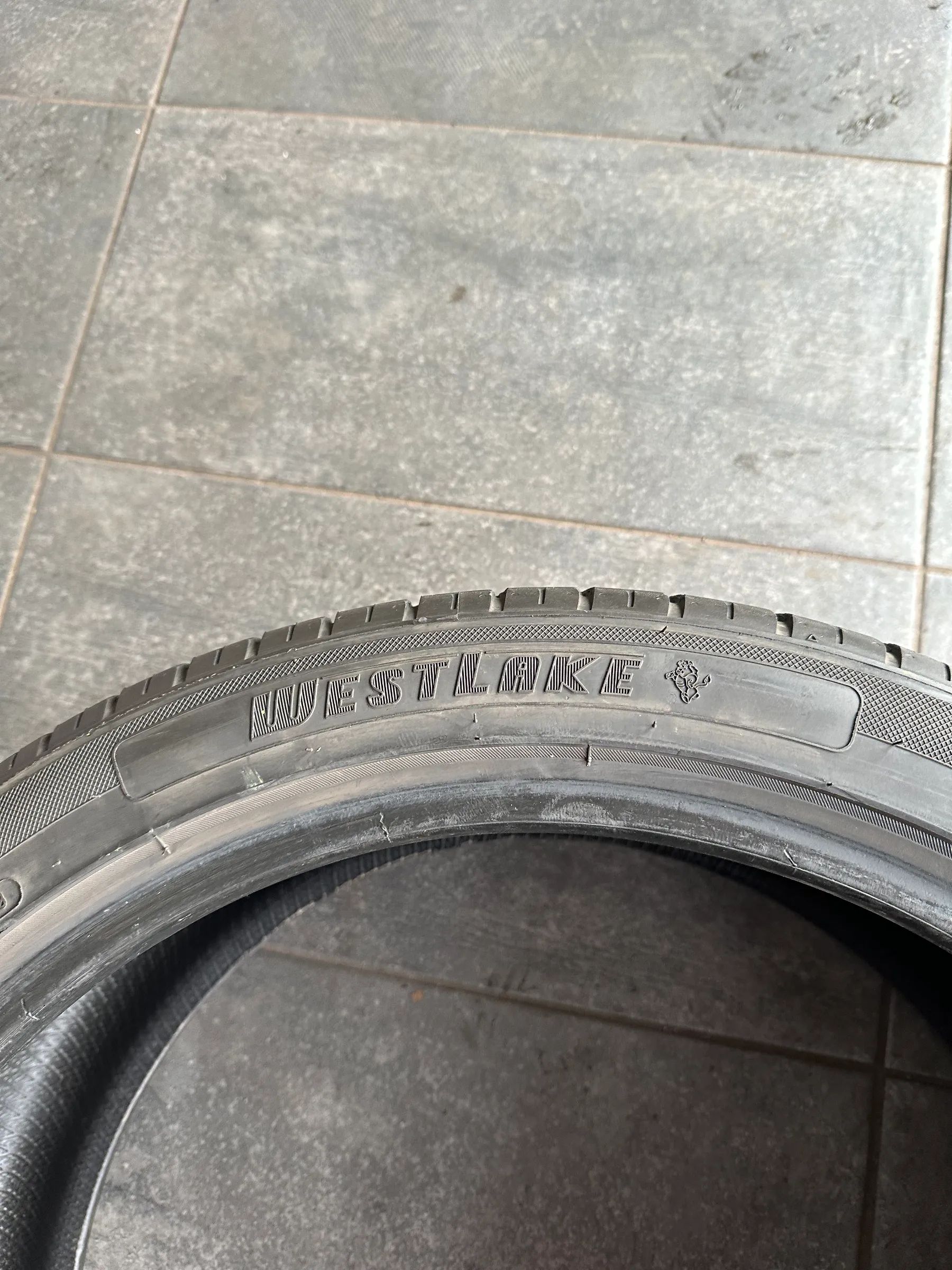 2x Sommerreifen 265/40 R21 105W Westlake 2019 5,2mm