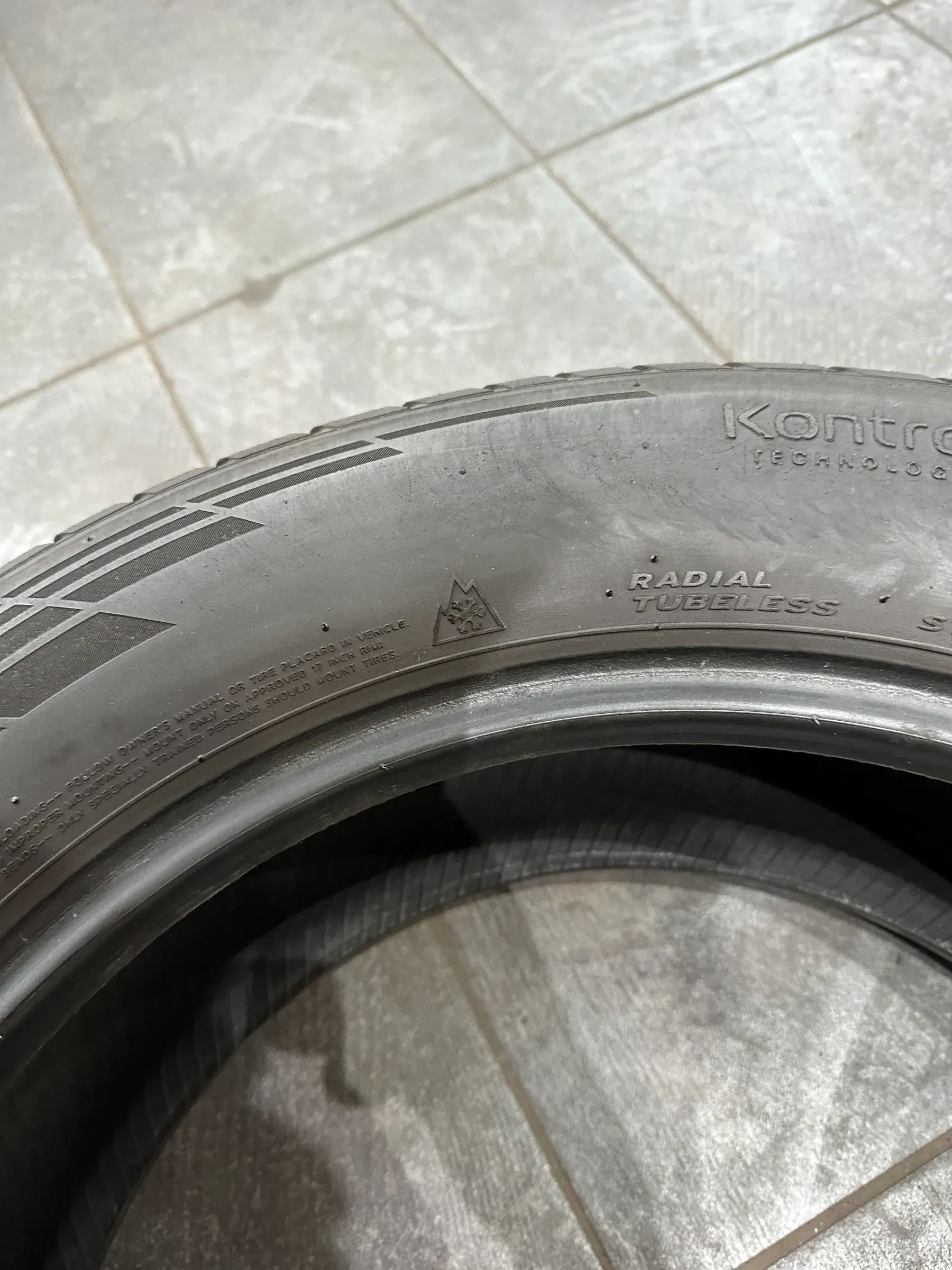 4x Winterreifen 215/60 R17 99H Hankook 2016 6mm