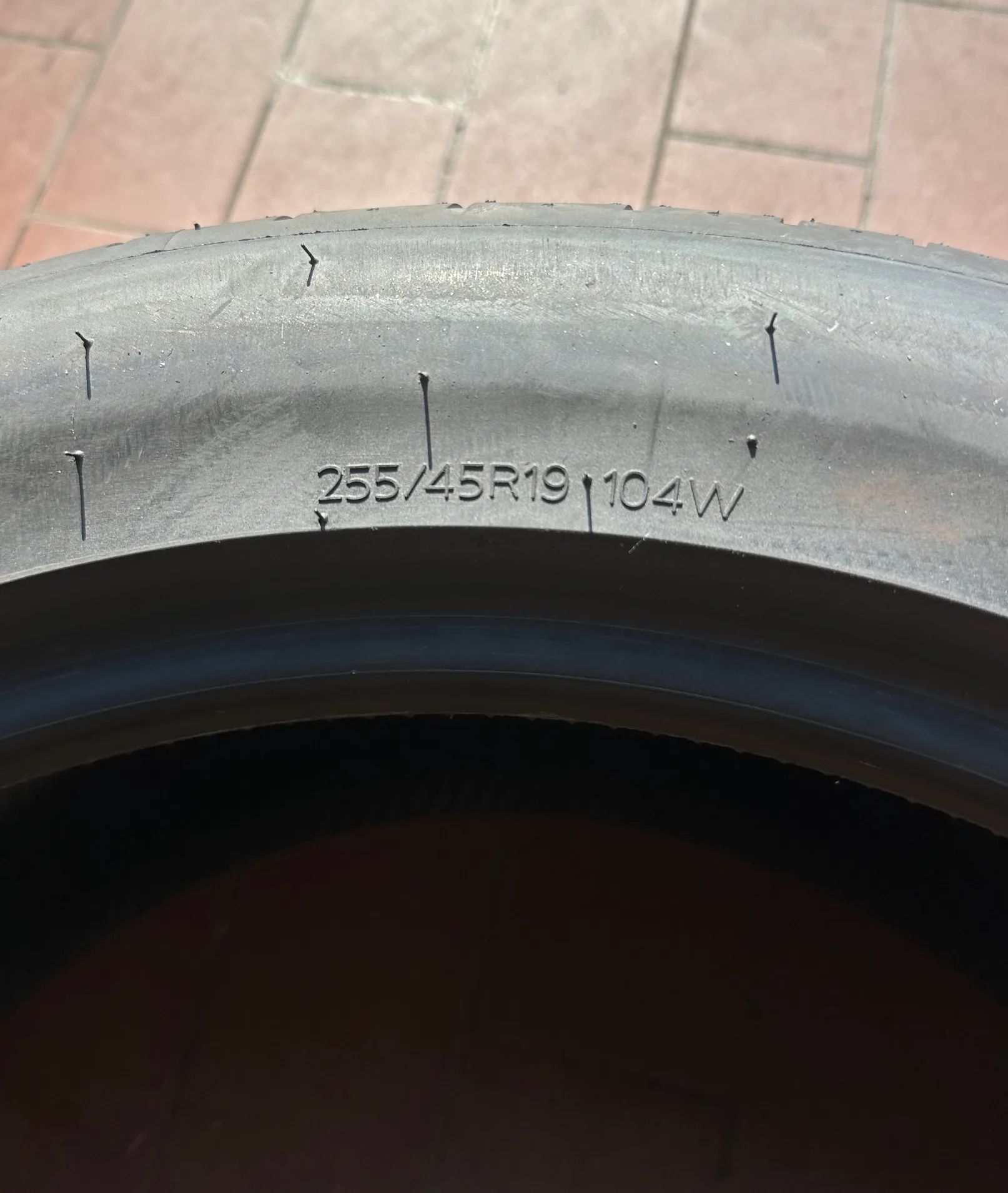 2x Sommerreifen 255/45 R19 104W Hankook VENTUS S1evo 3 EV 2022 6,5mm