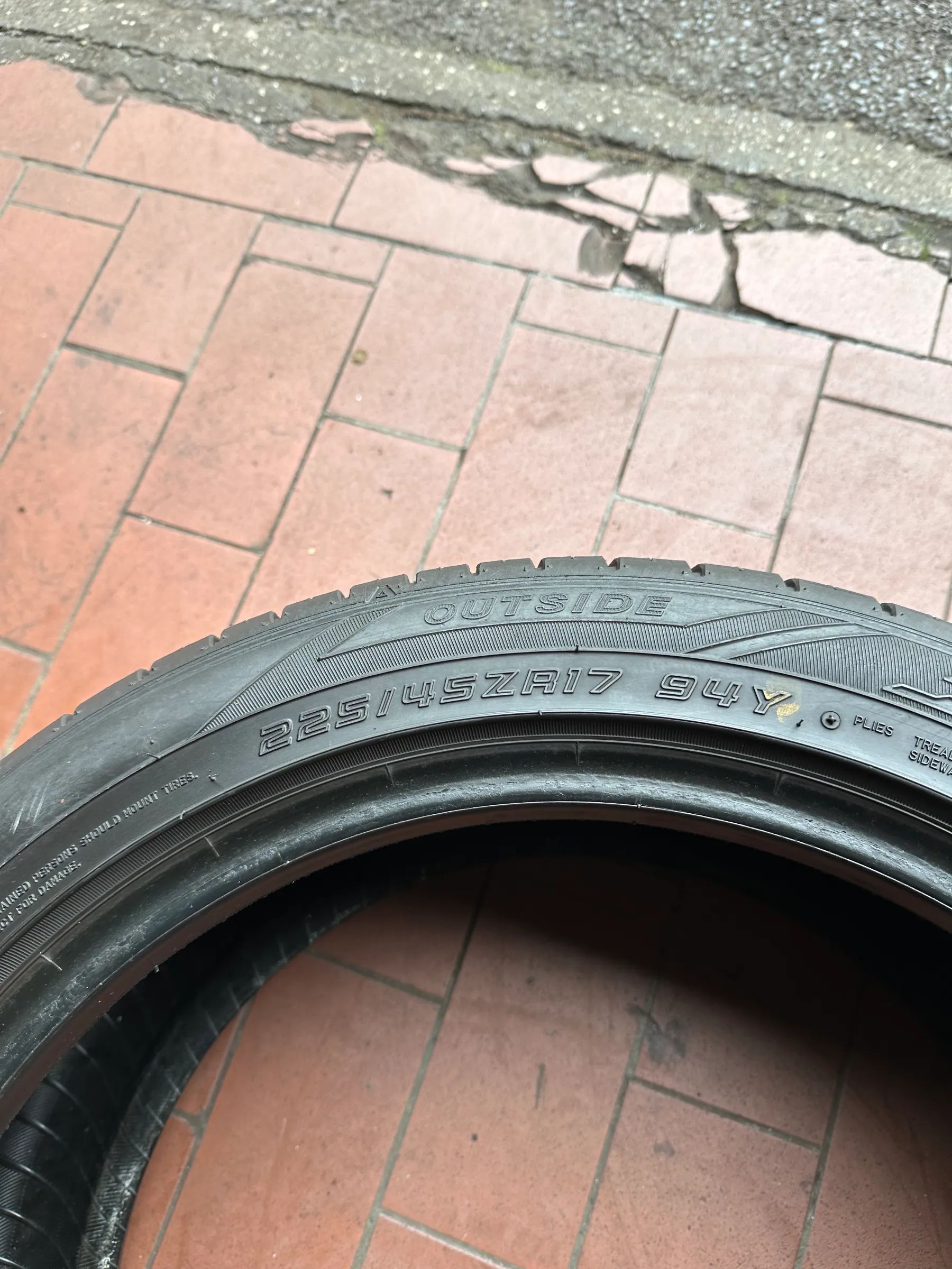 2x Sommerreifen 225/45 R17 94Y Falken 2021 6mm
