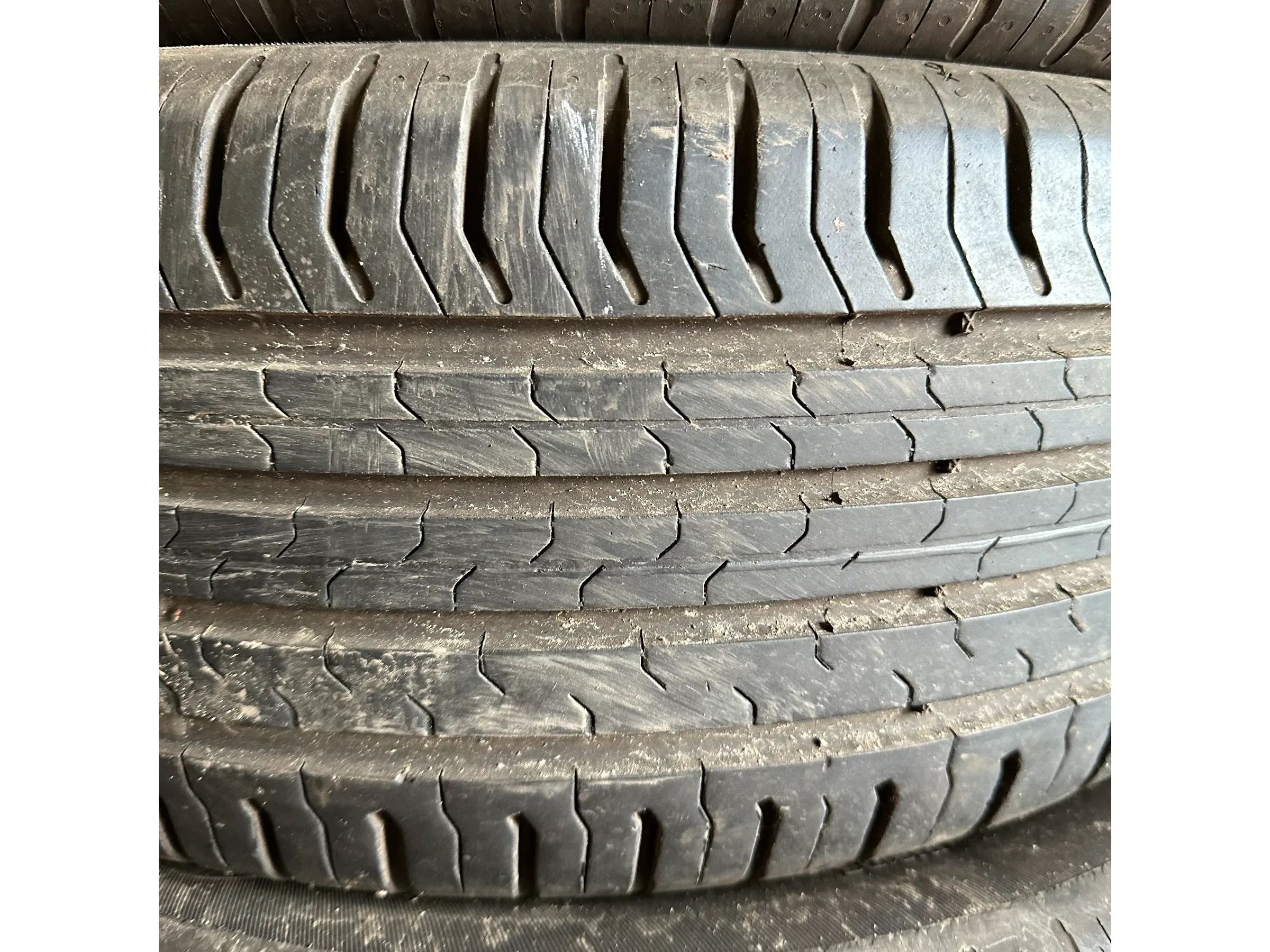 4x Sommerreifen 215/60 R17 96H Continental 2014 6mm