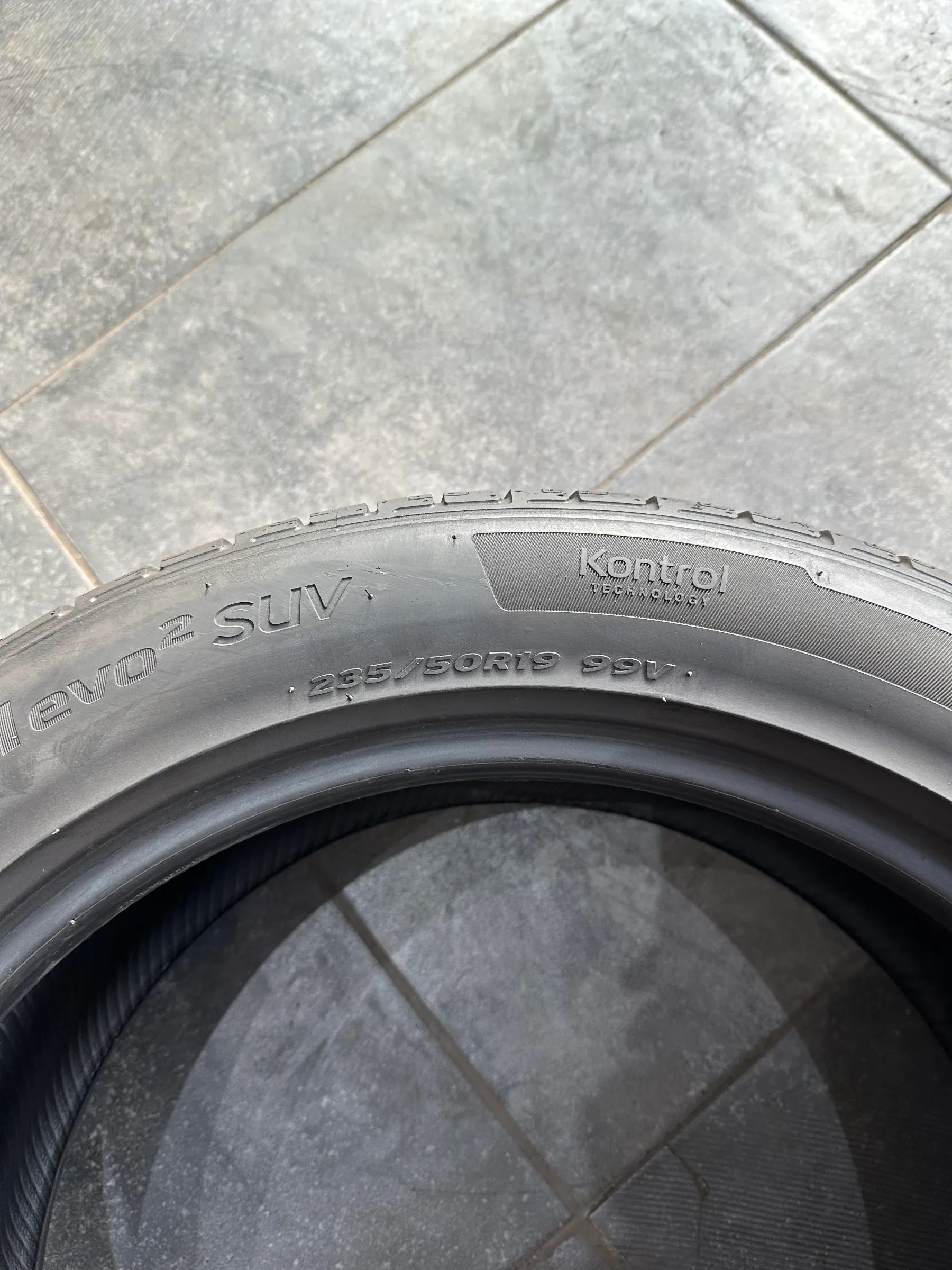 4x Sommerreifen 235/50 R19 99V Hankook 2019 5,8mm