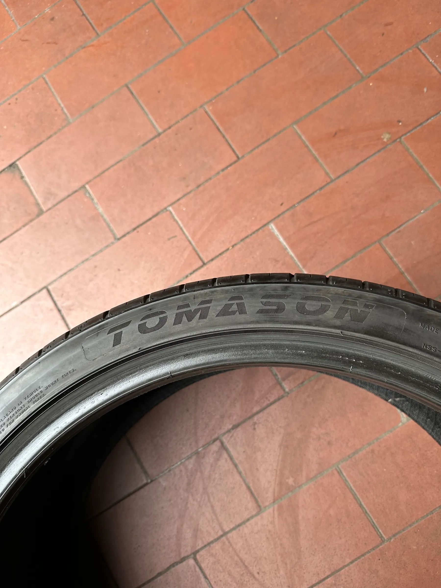 4x Sommerreifen 235/35 R19 91Y Tomason 2020 5mm