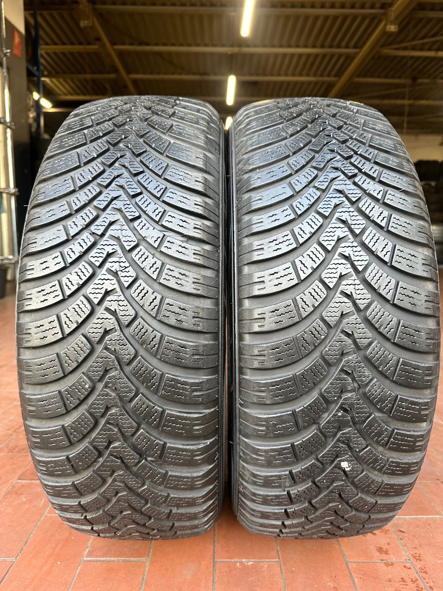 2x Winterreifen 215/60 R17 100V Continental EUROWINTER H50i SUV 2017 6mm