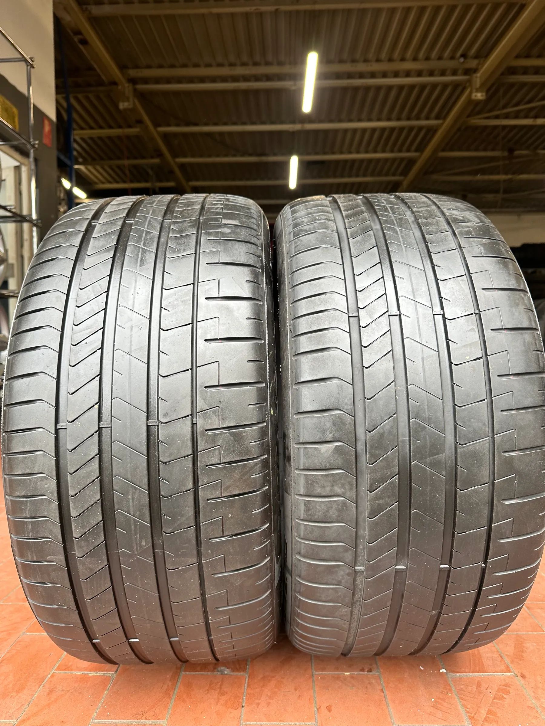 2x Sommerreifen 285/35 R21 105Y Pirelli P ZERO 2023 5mm