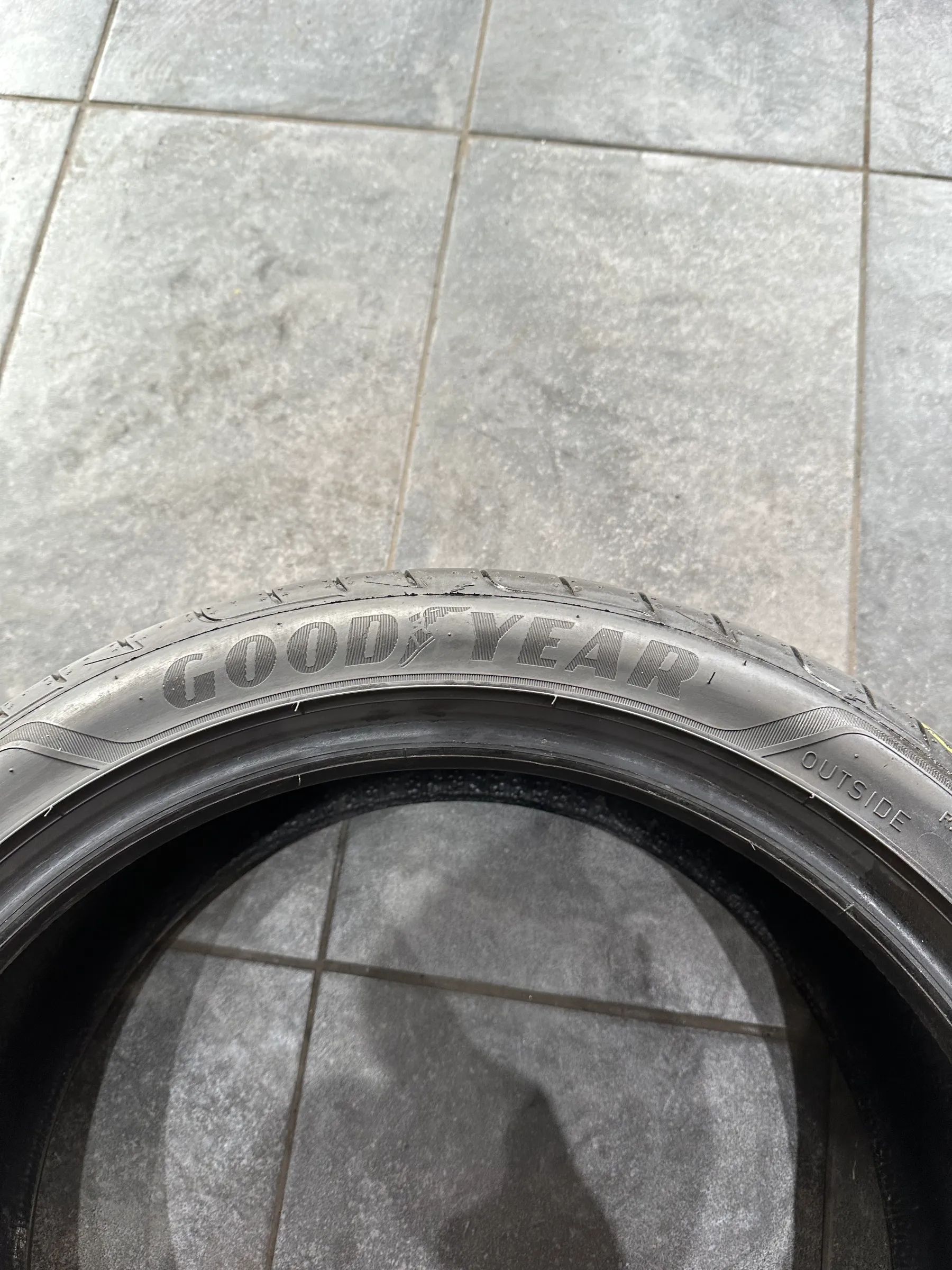 2x Sommerreifen 215/45 R18 89V Goodyear 2020 6,5mm