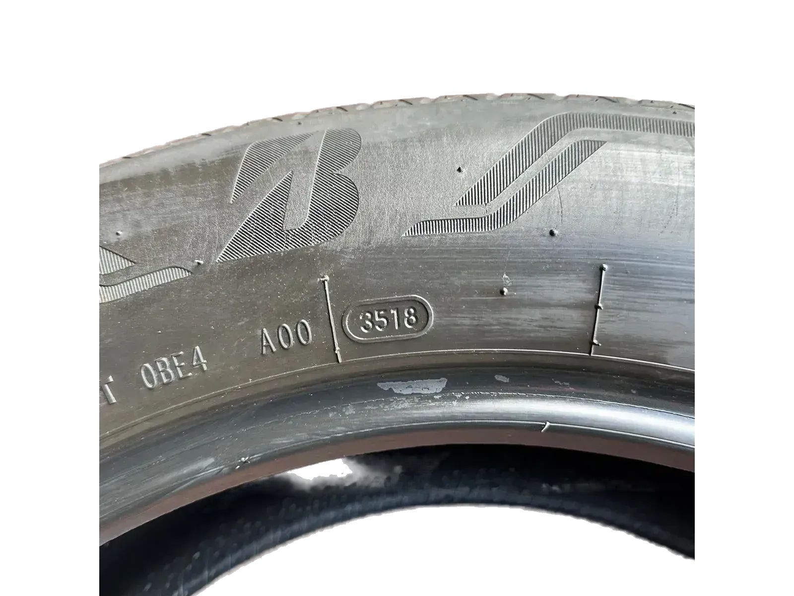 2x Sommerreifen 225/60 R18 104W Bridgestone 2018 5,7mm