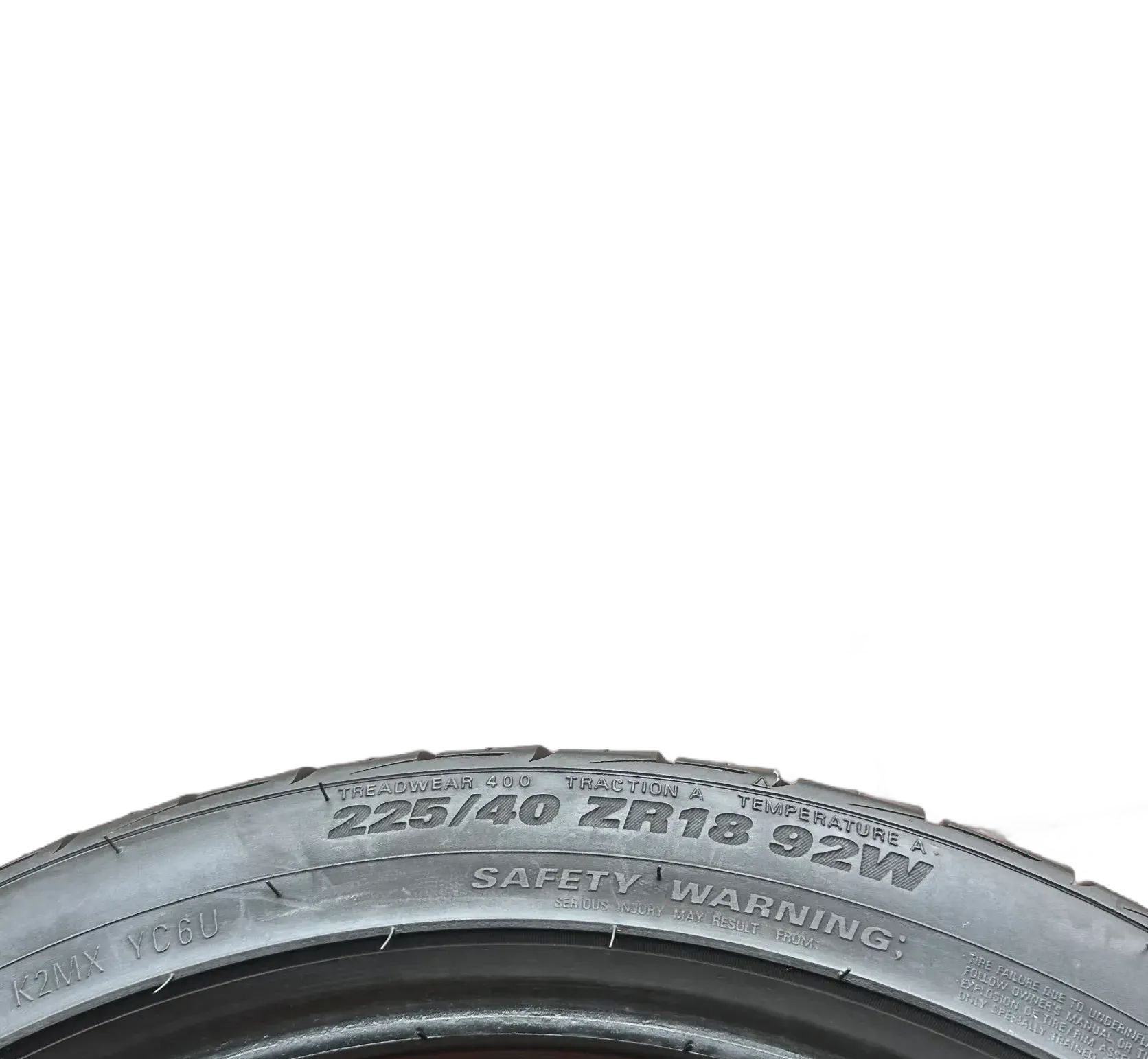 2x Sommerreifen 225/40 R18 92W Kumho 2017 5,2mm