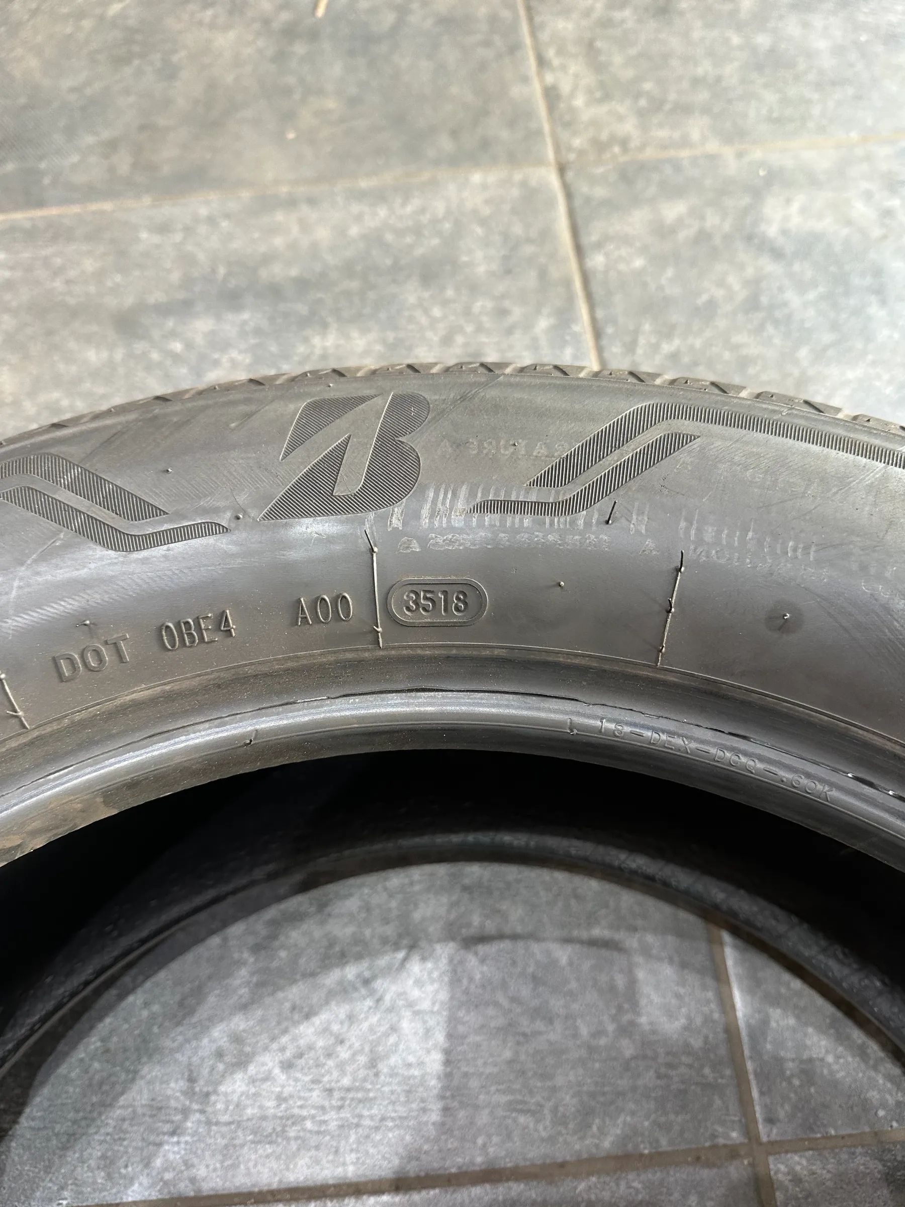 2x Sommerreifen 225/60 R18 104W Bridgestone 2018 5,7mm