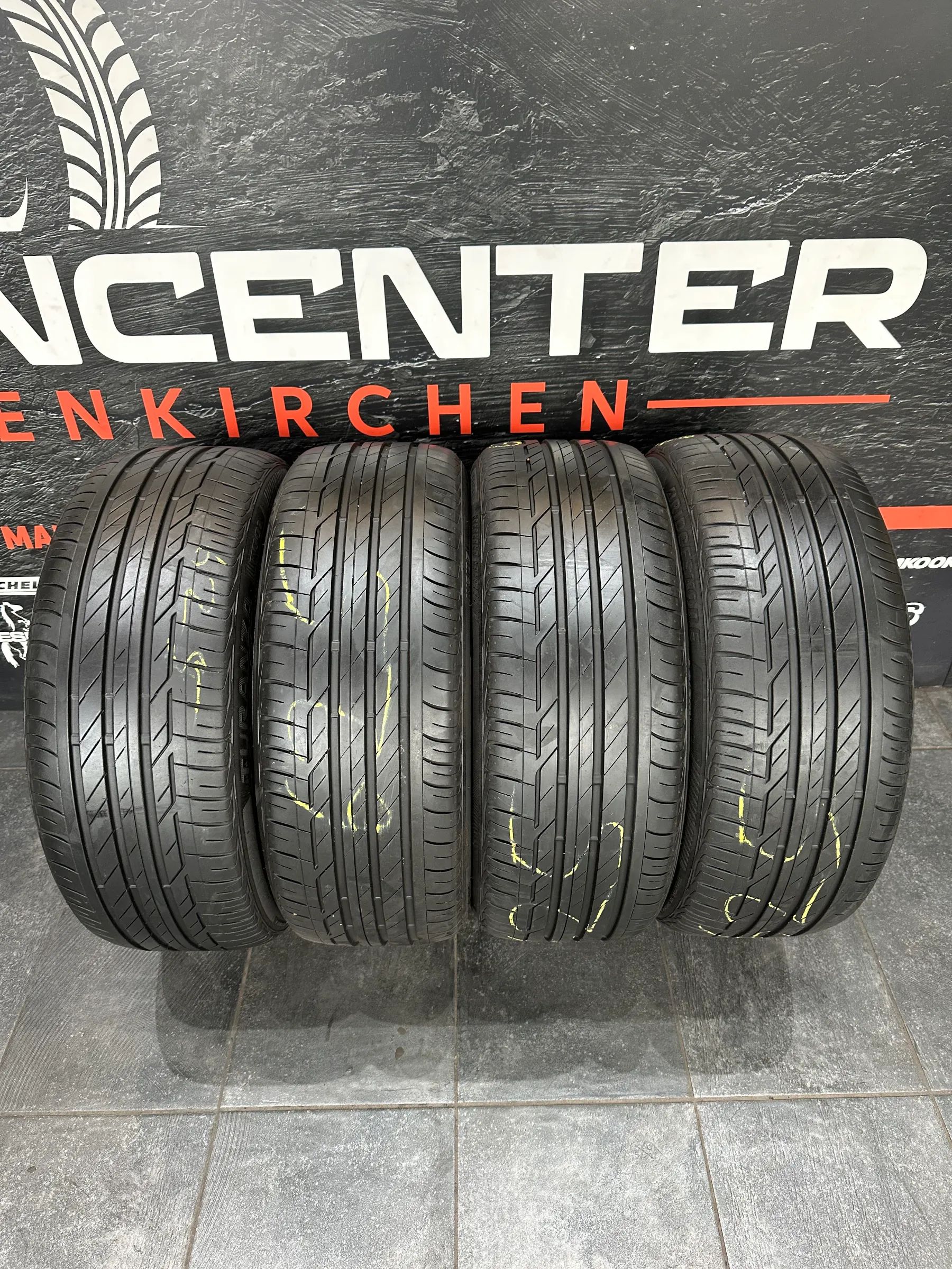 4x Sommerreifen 225/45 R19 92W Bridgestone 2017 7mm