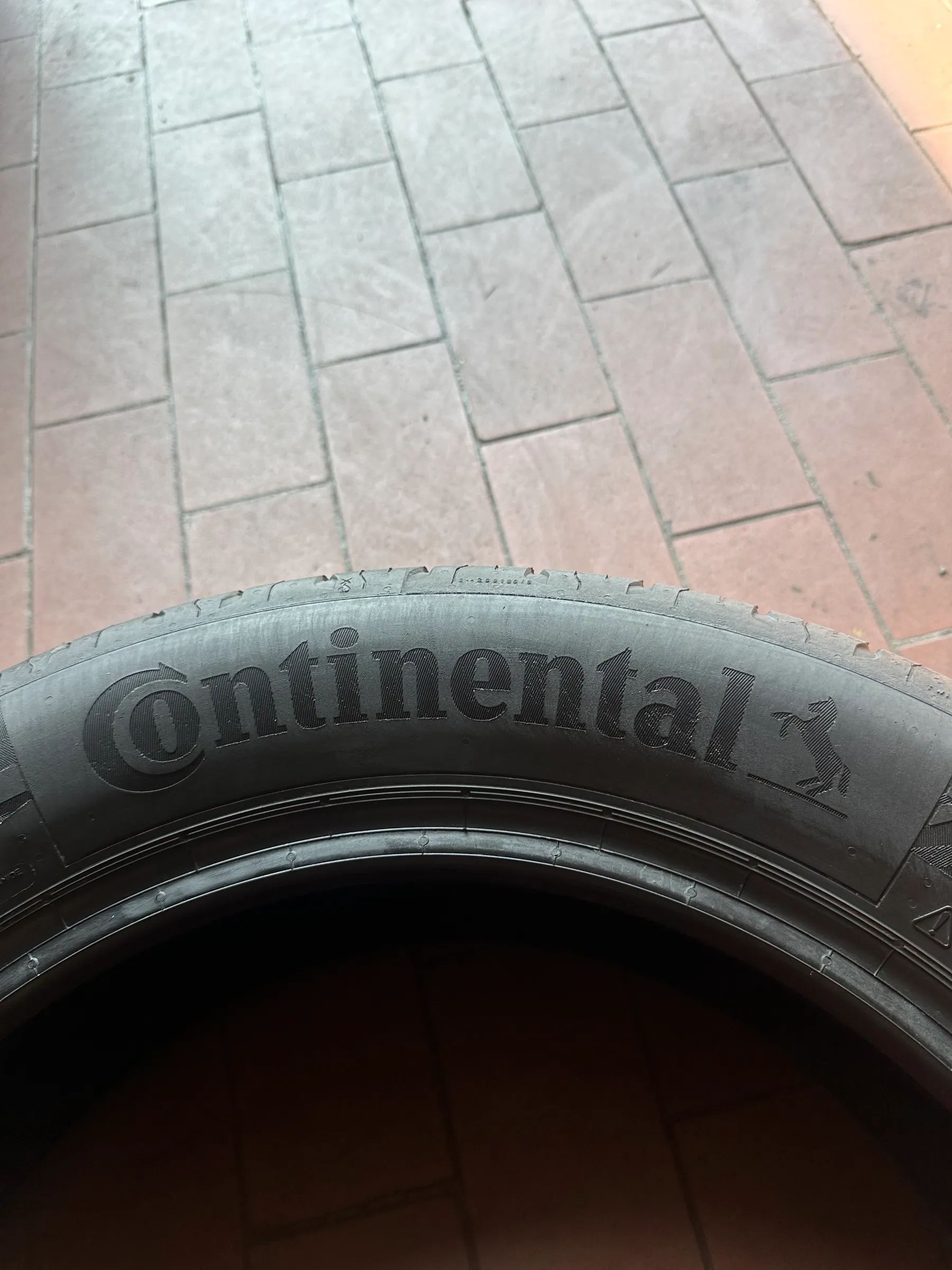2x Sommerreifen 215/55 R17 94V Continental EcoContact 6 2022 5mm