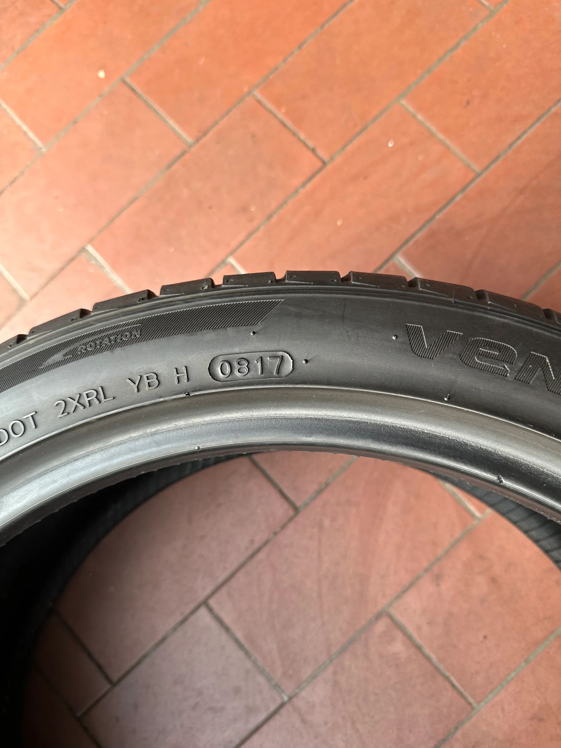 2x Sommerreifen 225/40 R18 92Y Hankook Ventus V12 evo2 2017 5,4mm