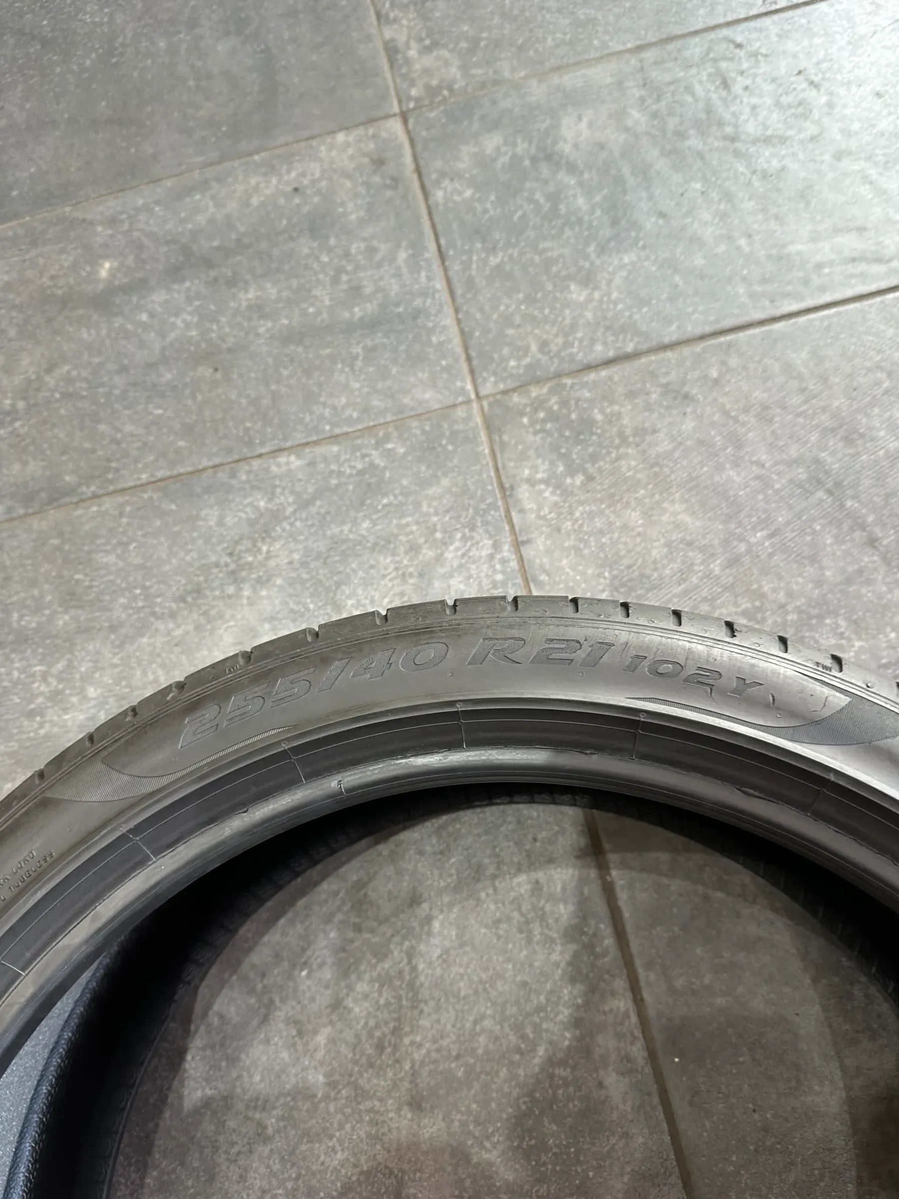 2x Sommerreifen 255/40 R21 102Y Pirelli 2020 5mm