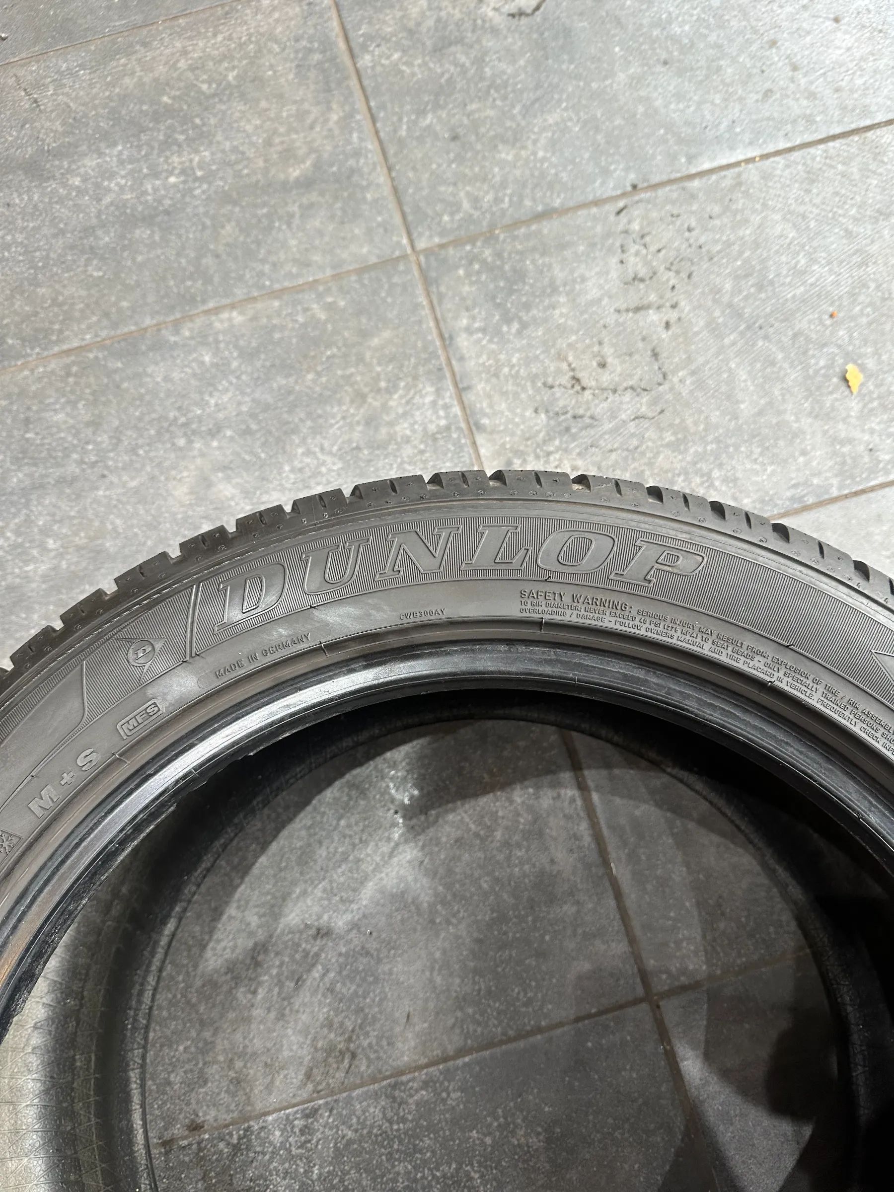 2x Winterreifen 265/45 R18 101V Dunlop 2013 6mm