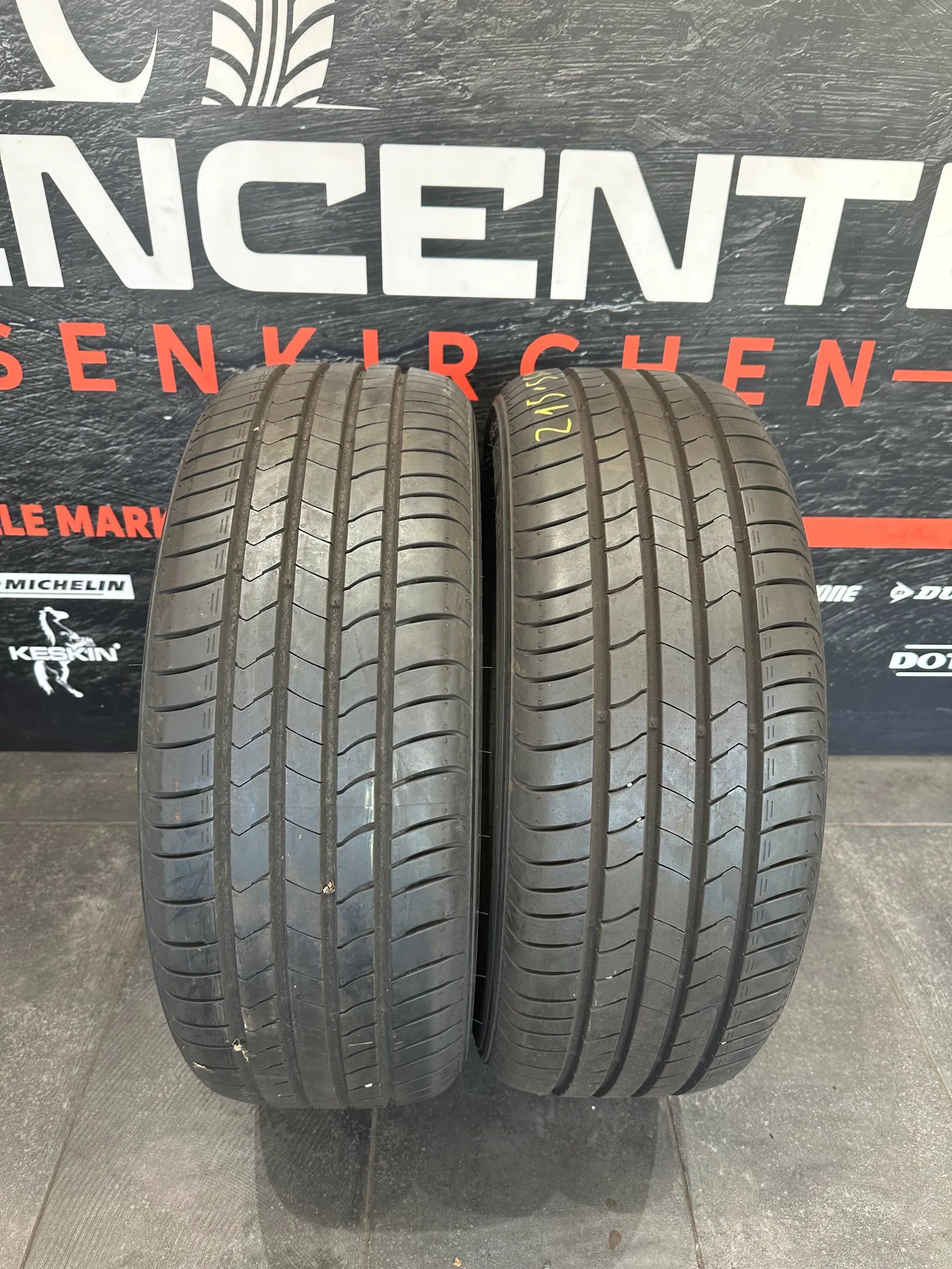 2x Sommerreifen 215/55 R18 95H Kumho 2021 8mm