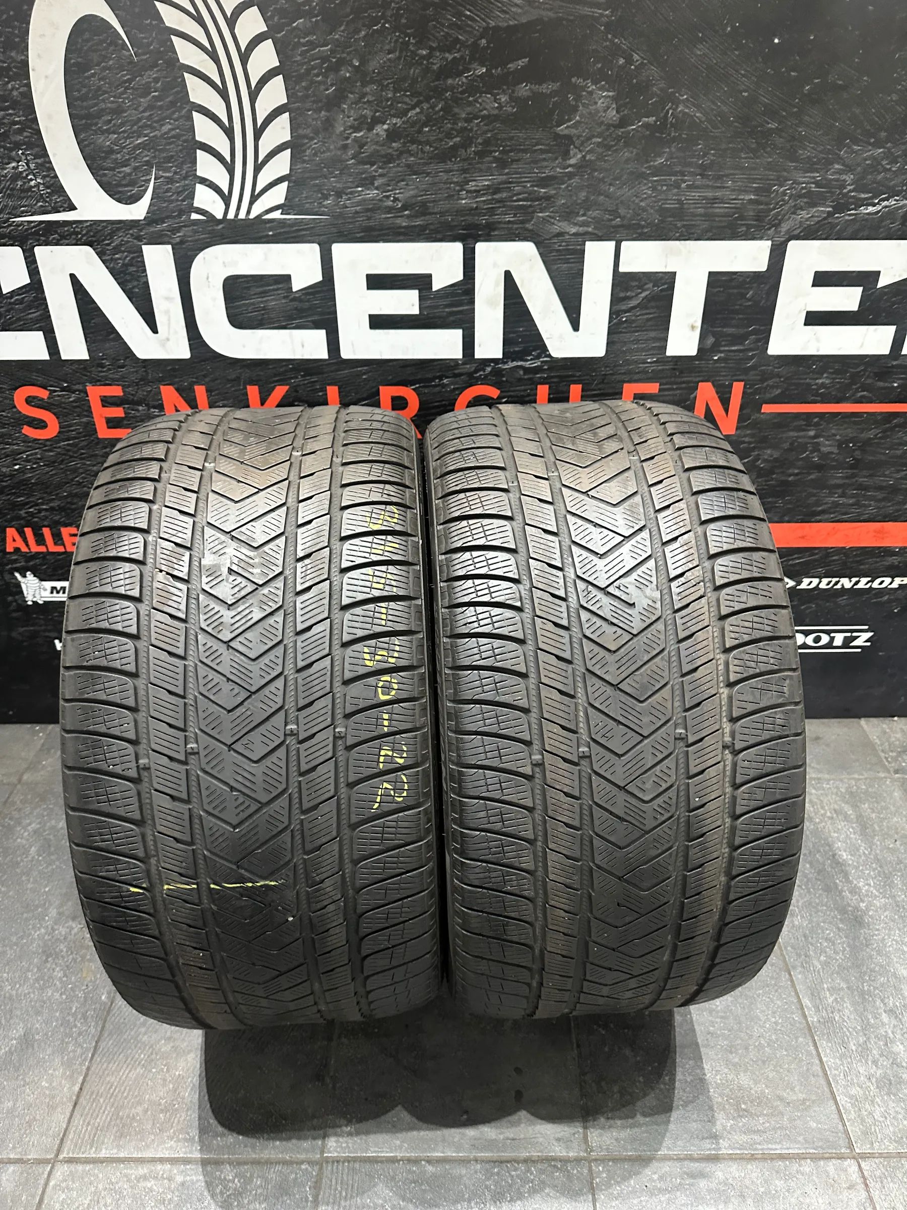 2x Winterreifen 315/30 R22 107Y Pirelli 2021 4,2mm