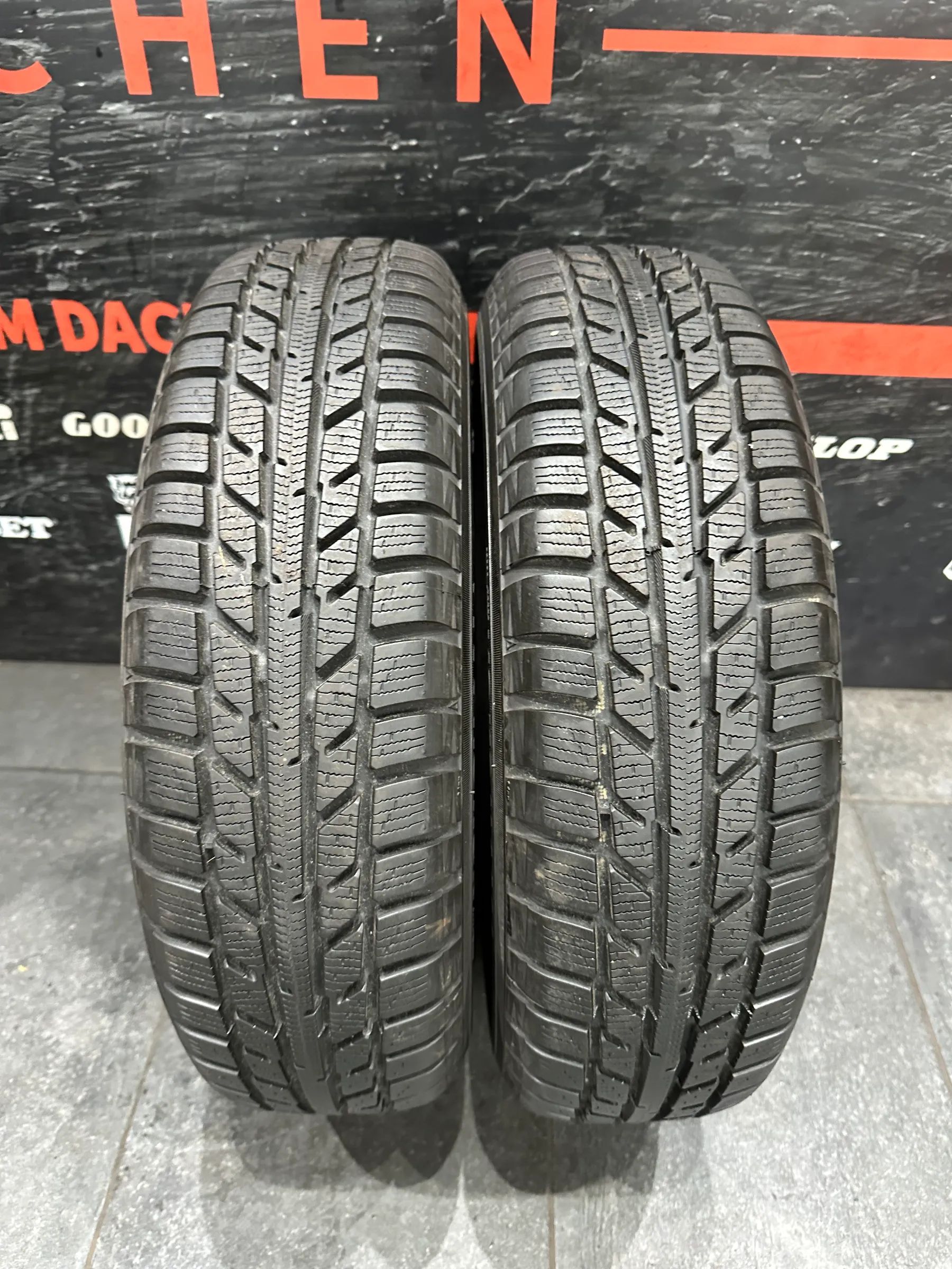 2x Winterreifen 155/70 R13 75T Yokohama 2021 8,2mm