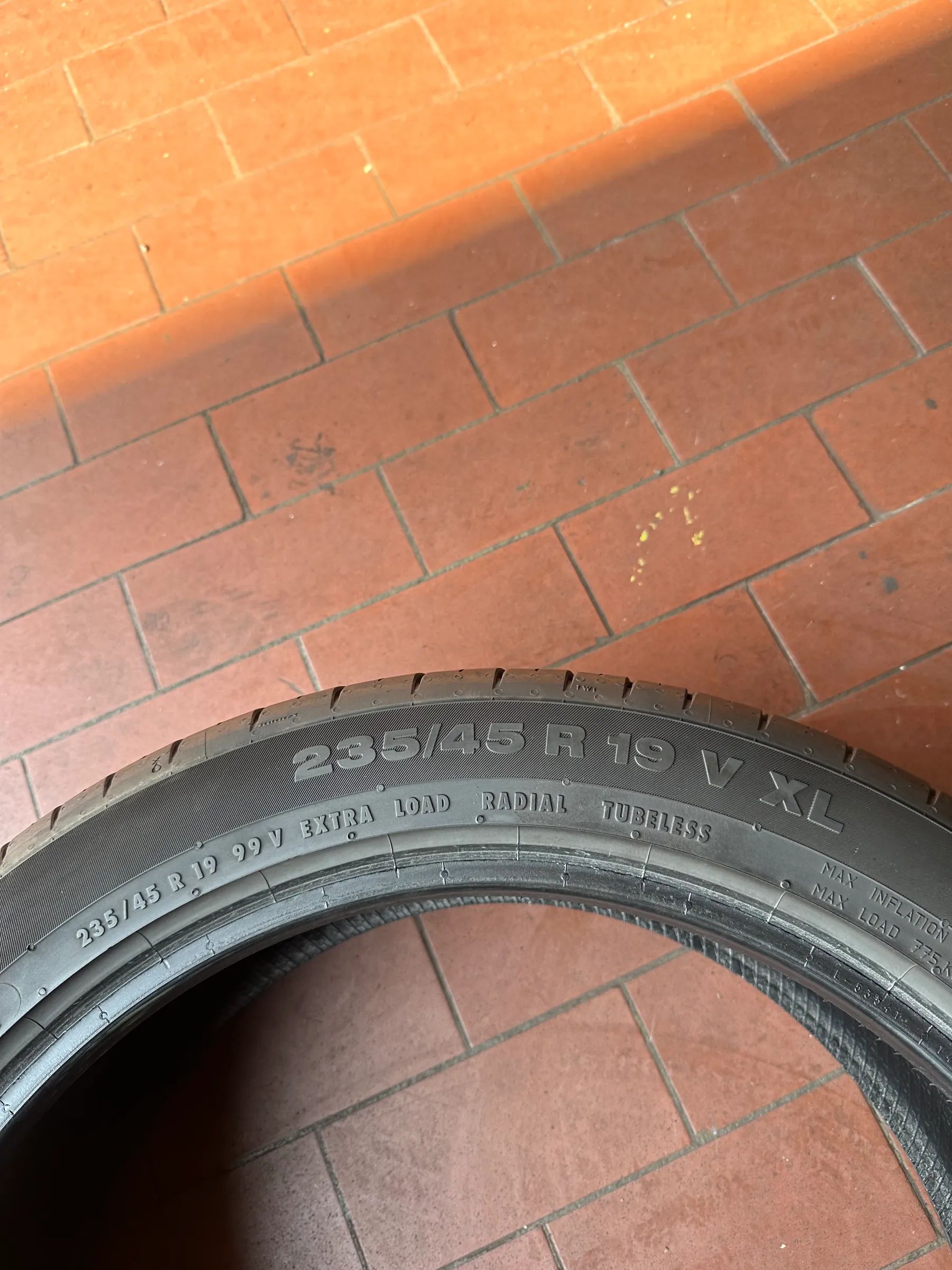 2x Sommerreifen 235/45 R19 99V Continental ContiSportContact 2018 5,8mm