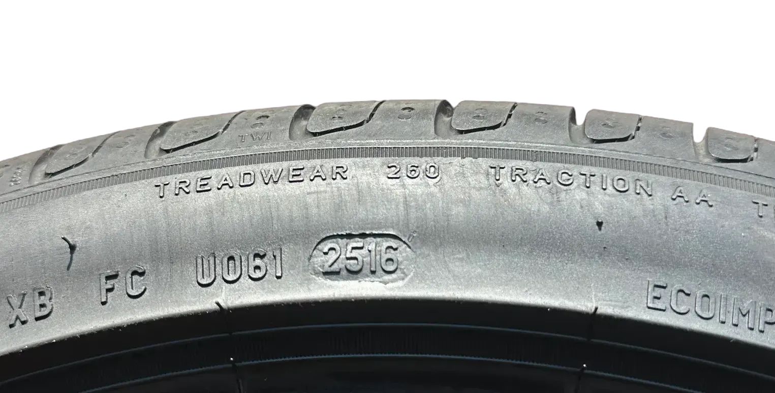 2x Sommerreifen 235/40 R19 92V Porelli Cintoartu P7 2016 7mm