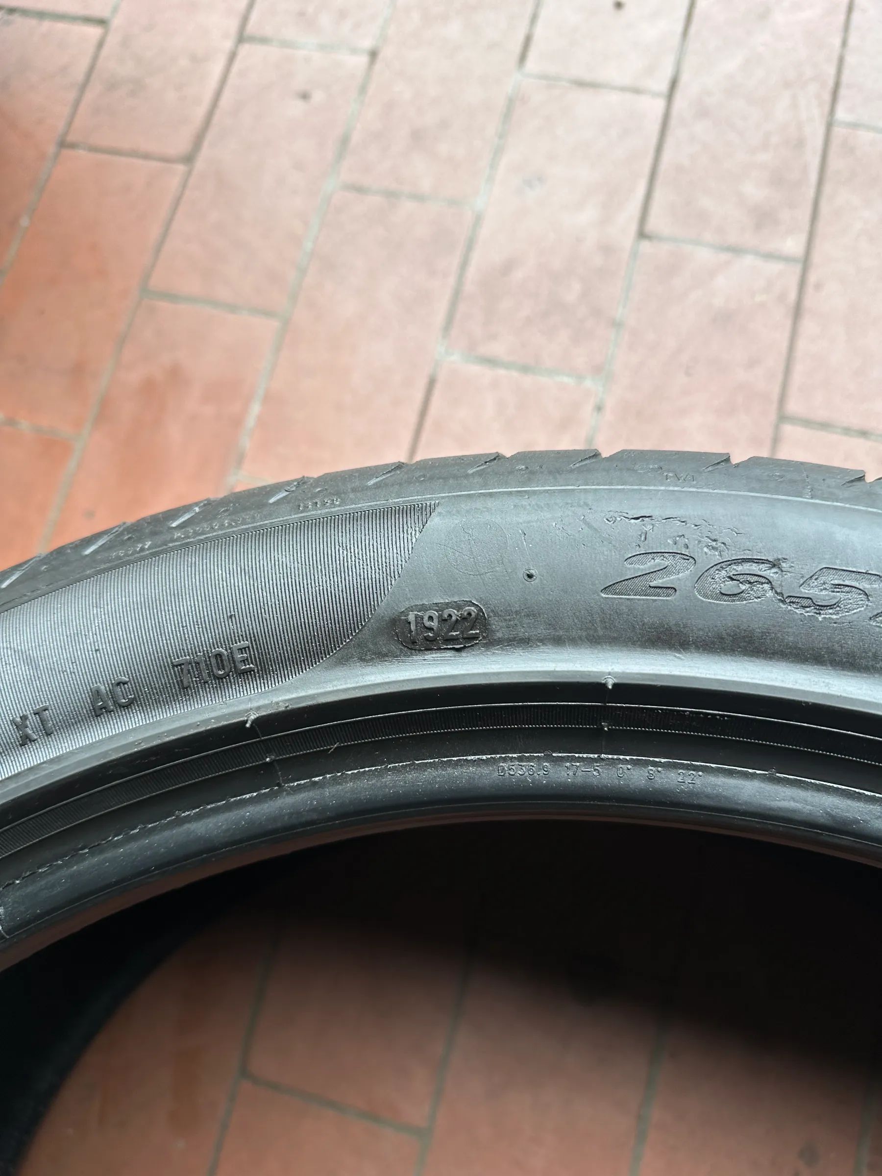 2x Sommerreifen 265/40 R21 101Y Pirelli P ZERO 2022 5mm