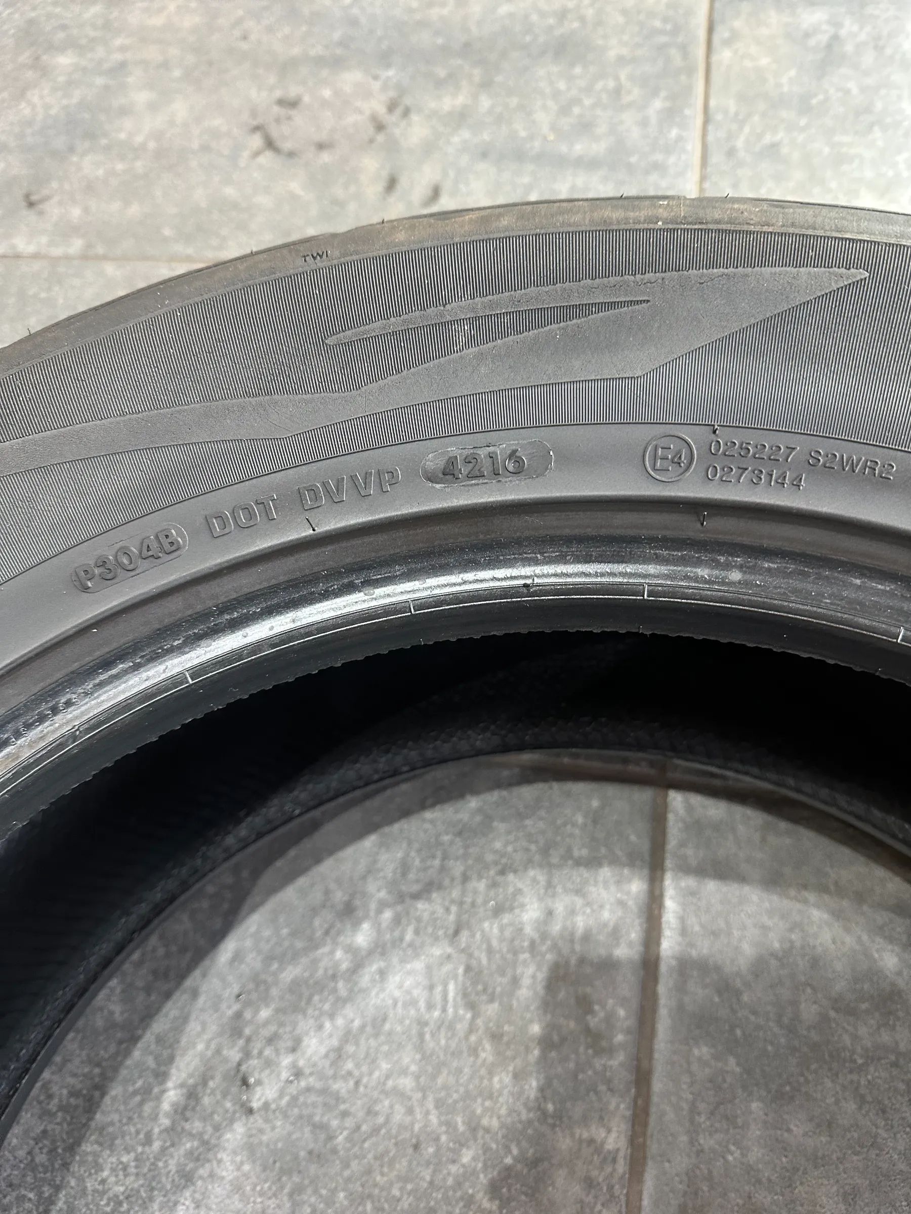 2x Winterreifen 255/55 R19 111V Vredestein 2016 6,2mm