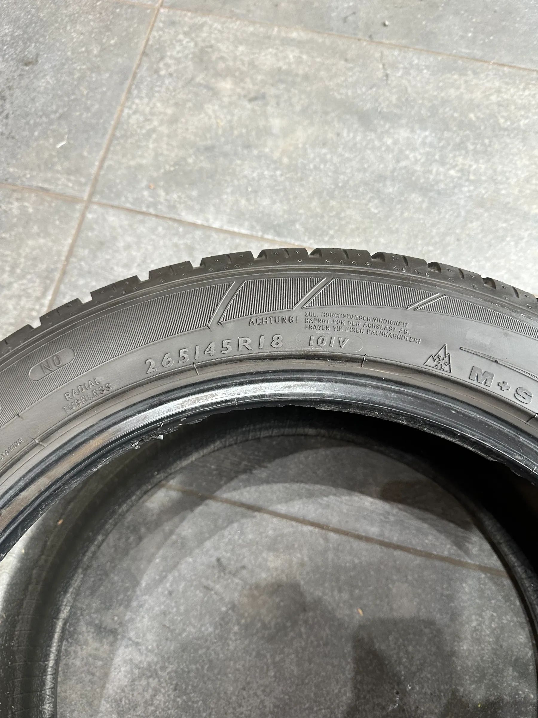2x Winterreifen 265/45 R18 101V Dunlop 2013 6mm