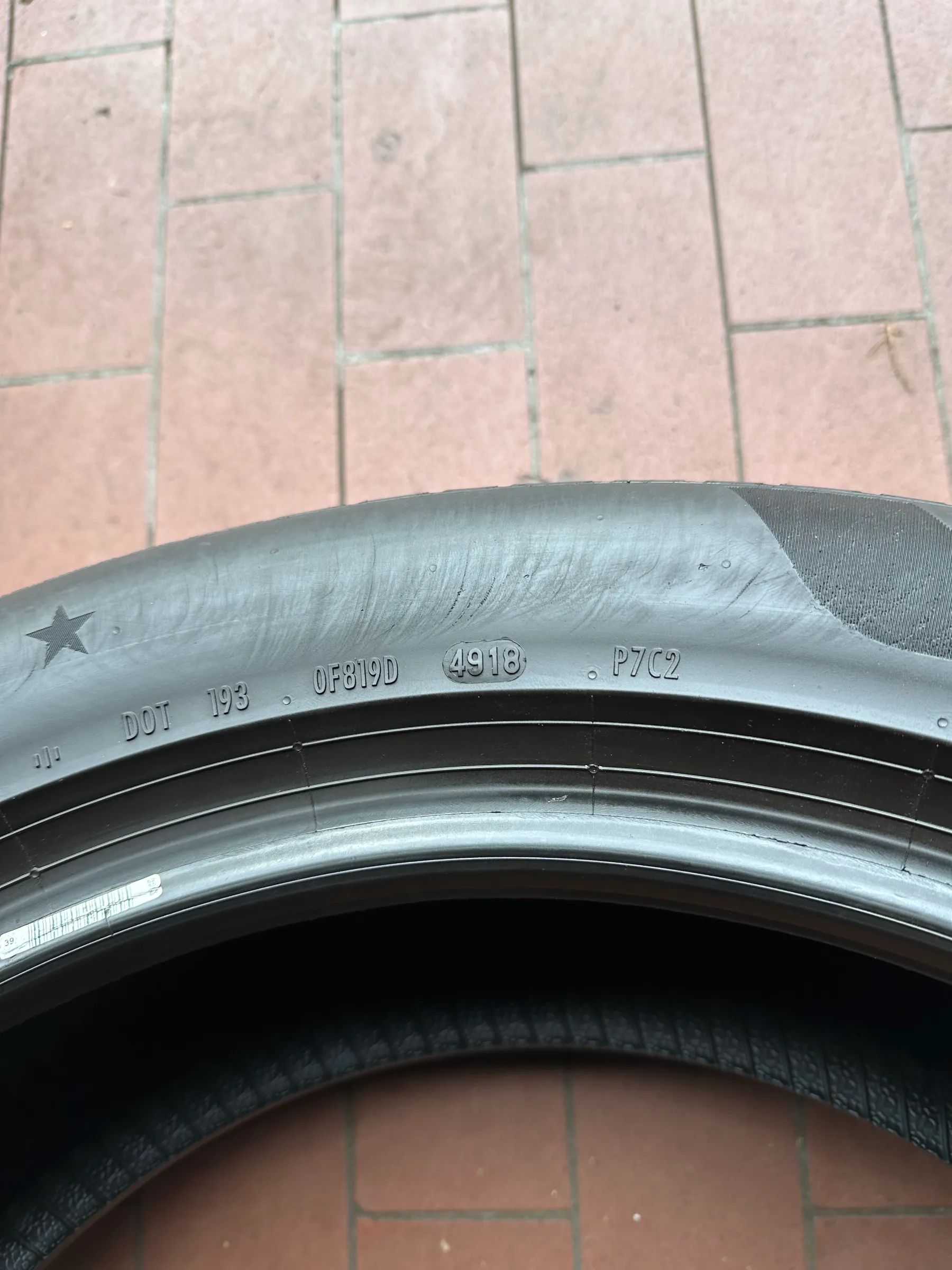 2x Sommerreifen 245/50 R19 105W Pirelli Cinturato P7 2018 6mm