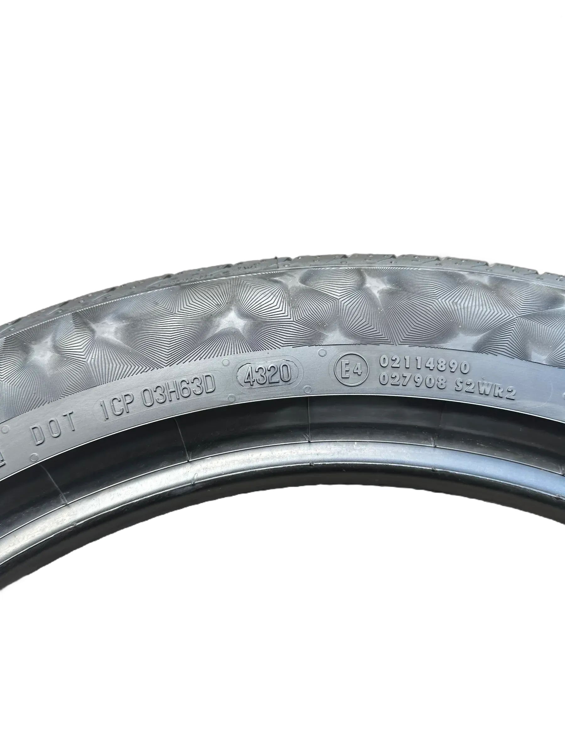 2x Sommerreifen 235/50 R19 103V Continental 2020 7mm