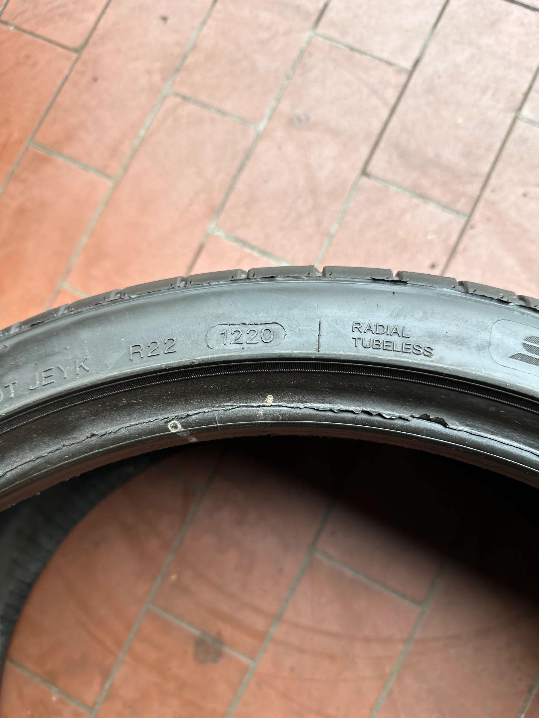 4x Sommerreifen 235/35 R19 91Y Tomason 2020 5mm