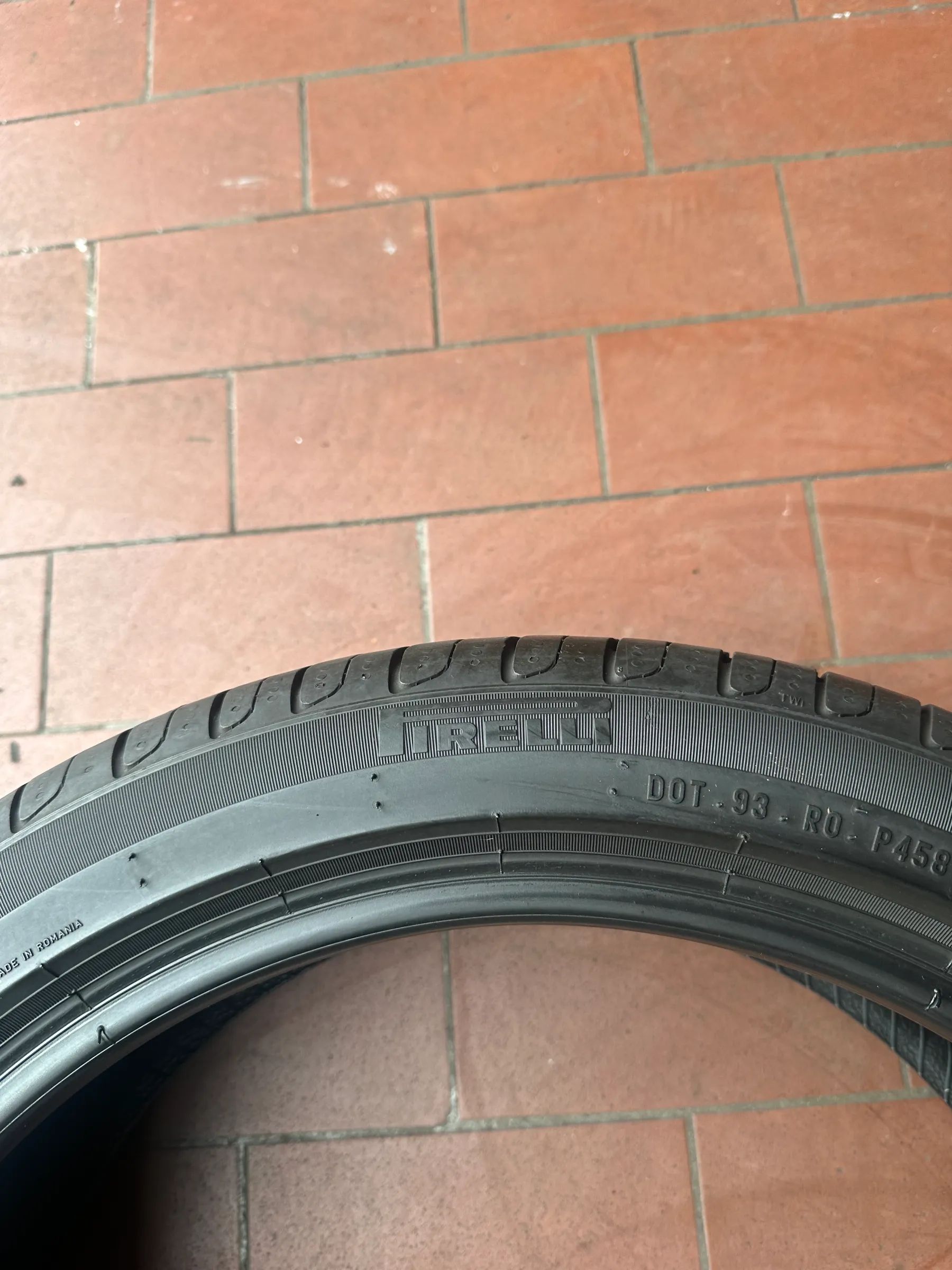 2x Sommerreifen 205/45 R17 88WRF Pirelli 2015 Runflat 6,2mm