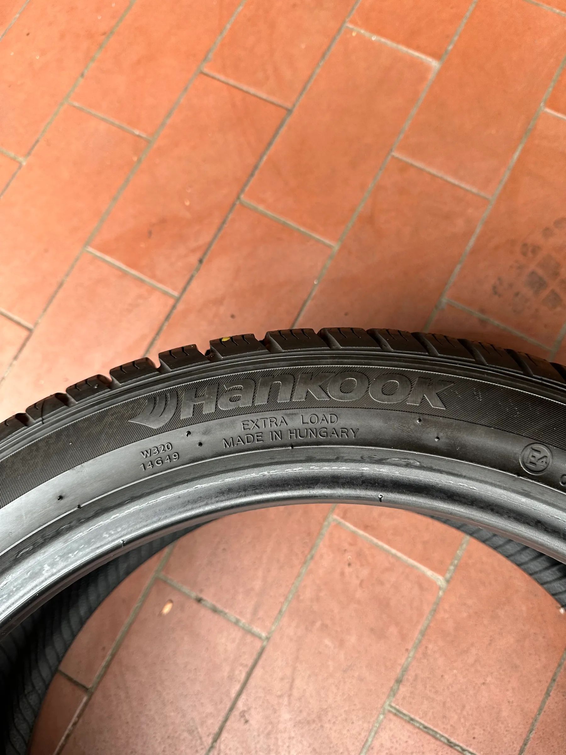 2x Winterreifen 205/45 R17 88V Hankook Winter i‘cept evo2 2016 7,8mm