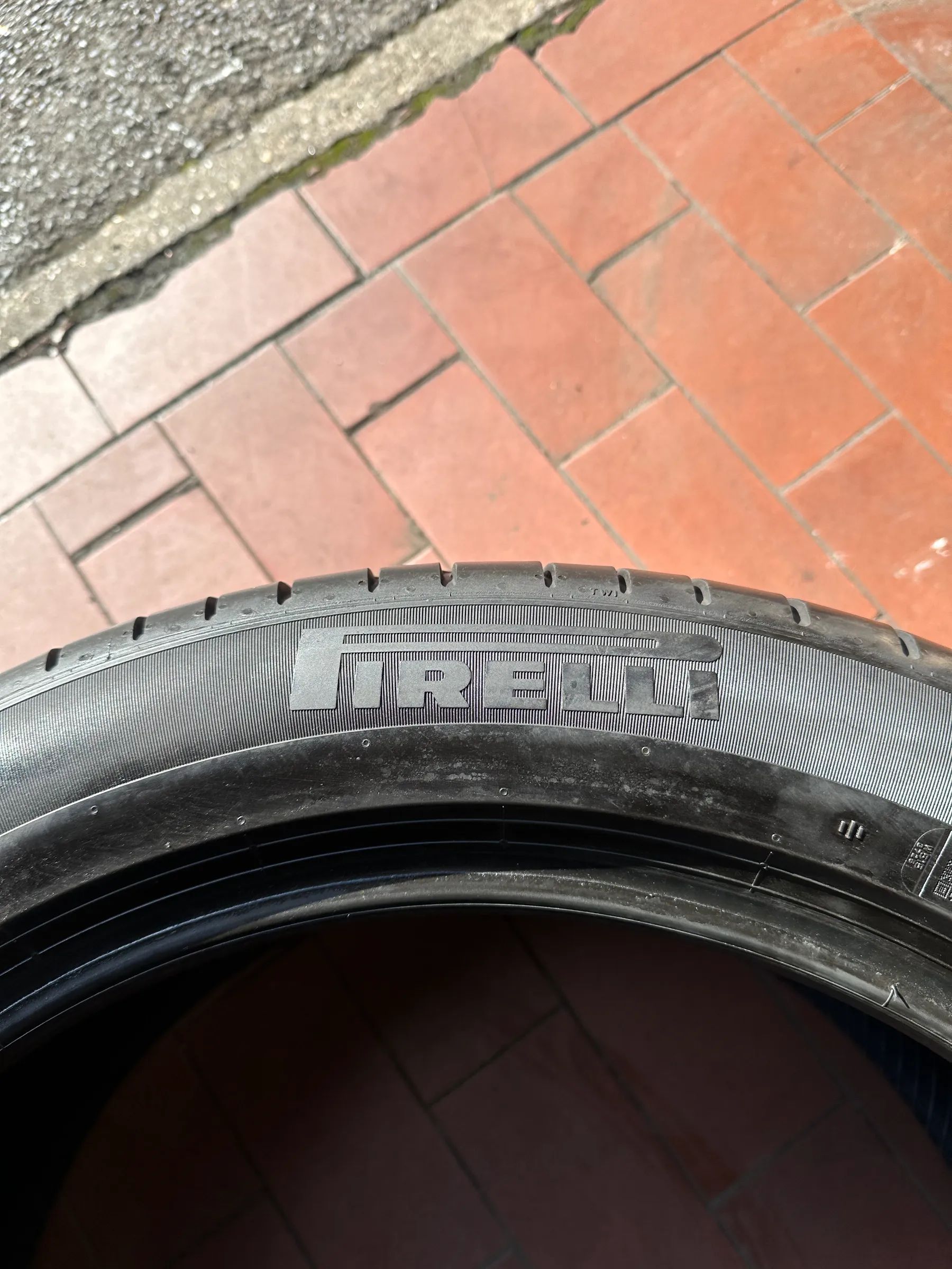 2x Sommerreifen 305/40 R20 112Y Pirelli P Zero 2021 6mm