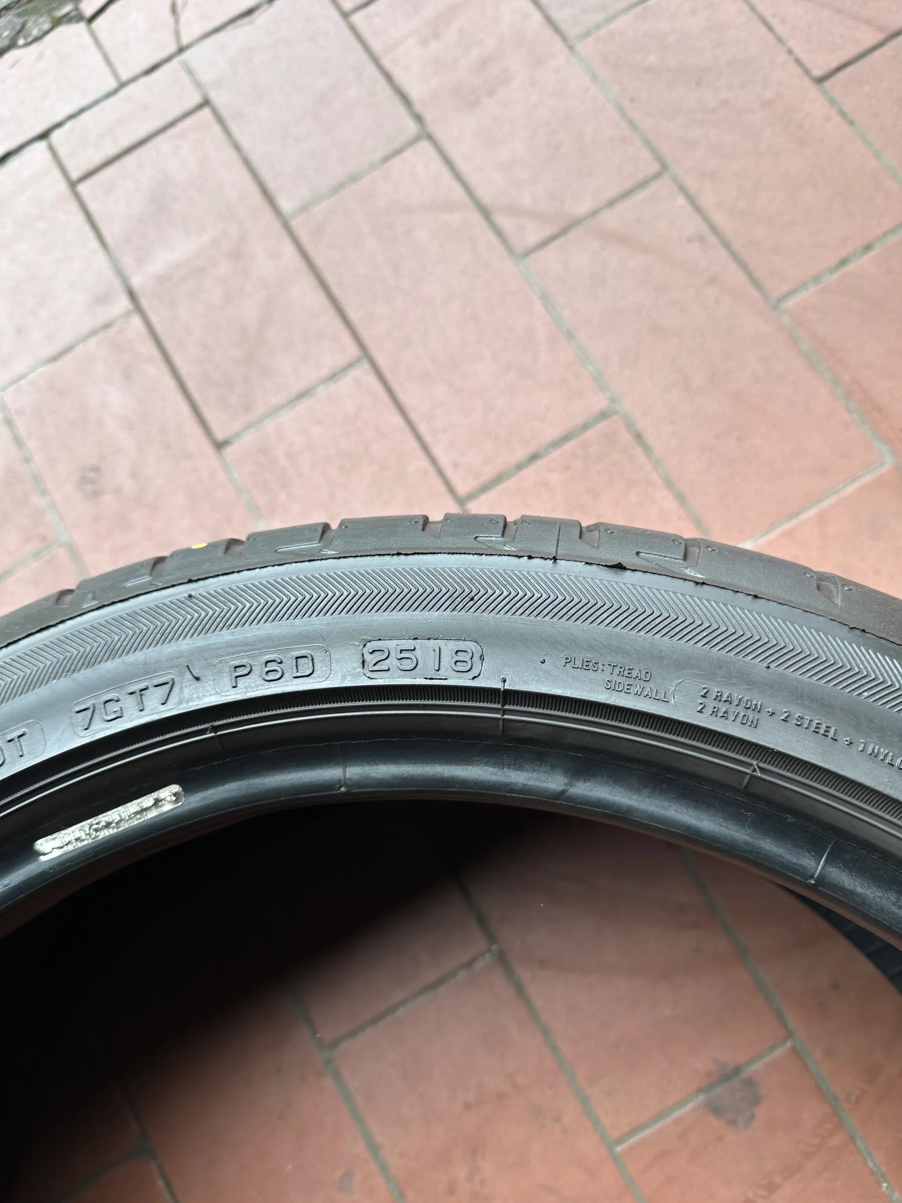 2x Sommerreifen 225/40 R18 92Y Bridgestone Potenza S001 2018 6mm
