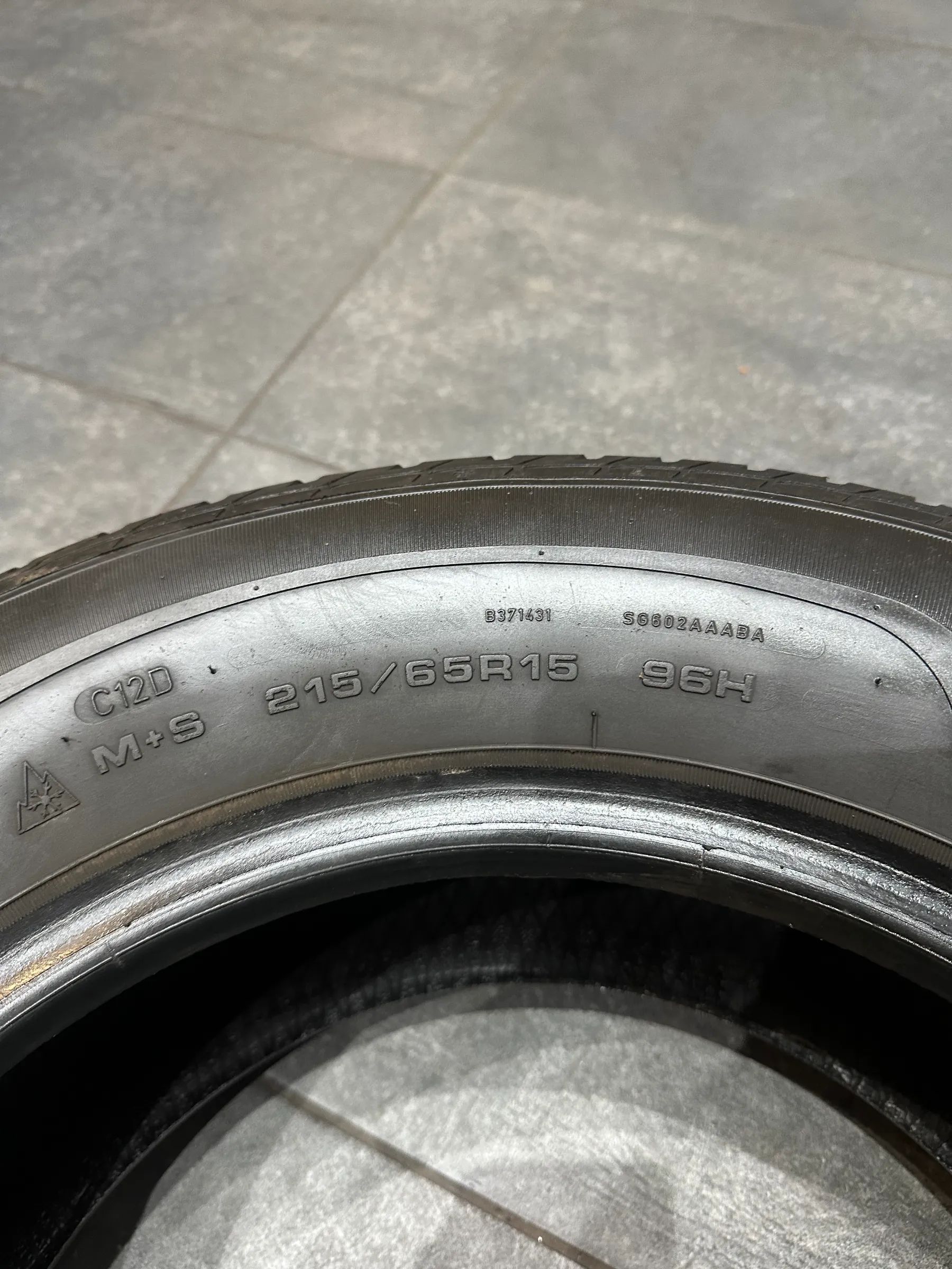 2x Winterreifen 215/65 R15 96H Sava 2016 8mm
