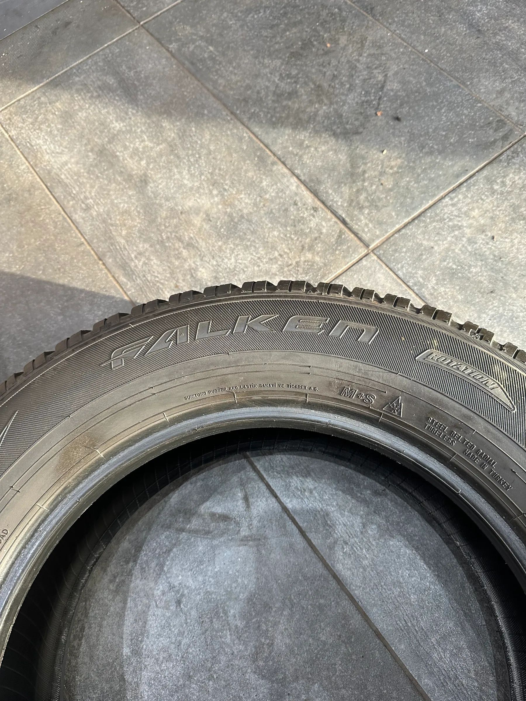 2x Winterreifen 225/65 R17 106H Falken 2019 6mm